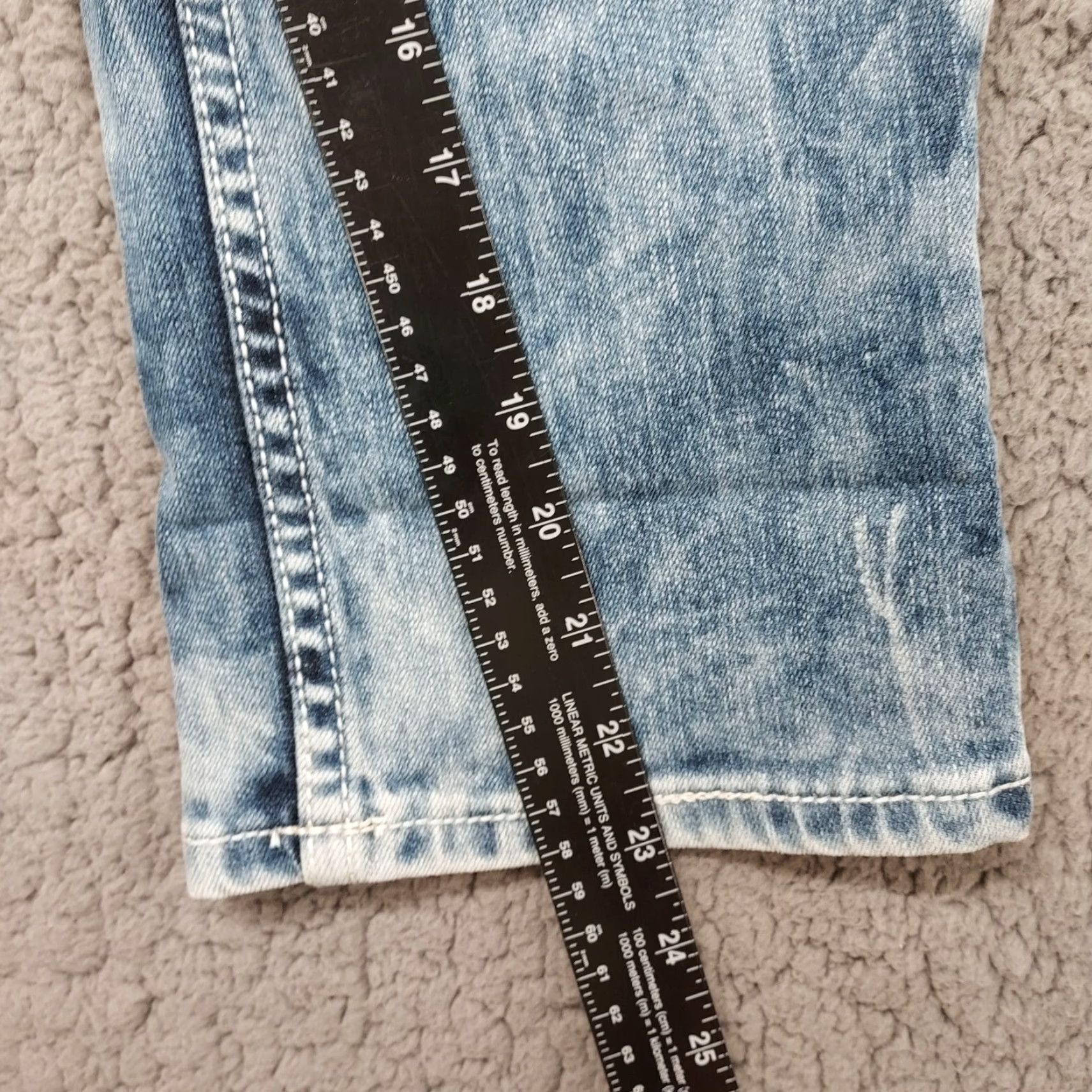 CO Cowgirl Tuff CO Capris Womens Size 26 Distressed Embroidered Low Rise Denim Size ONE SIZE - 7 Thumbnail
