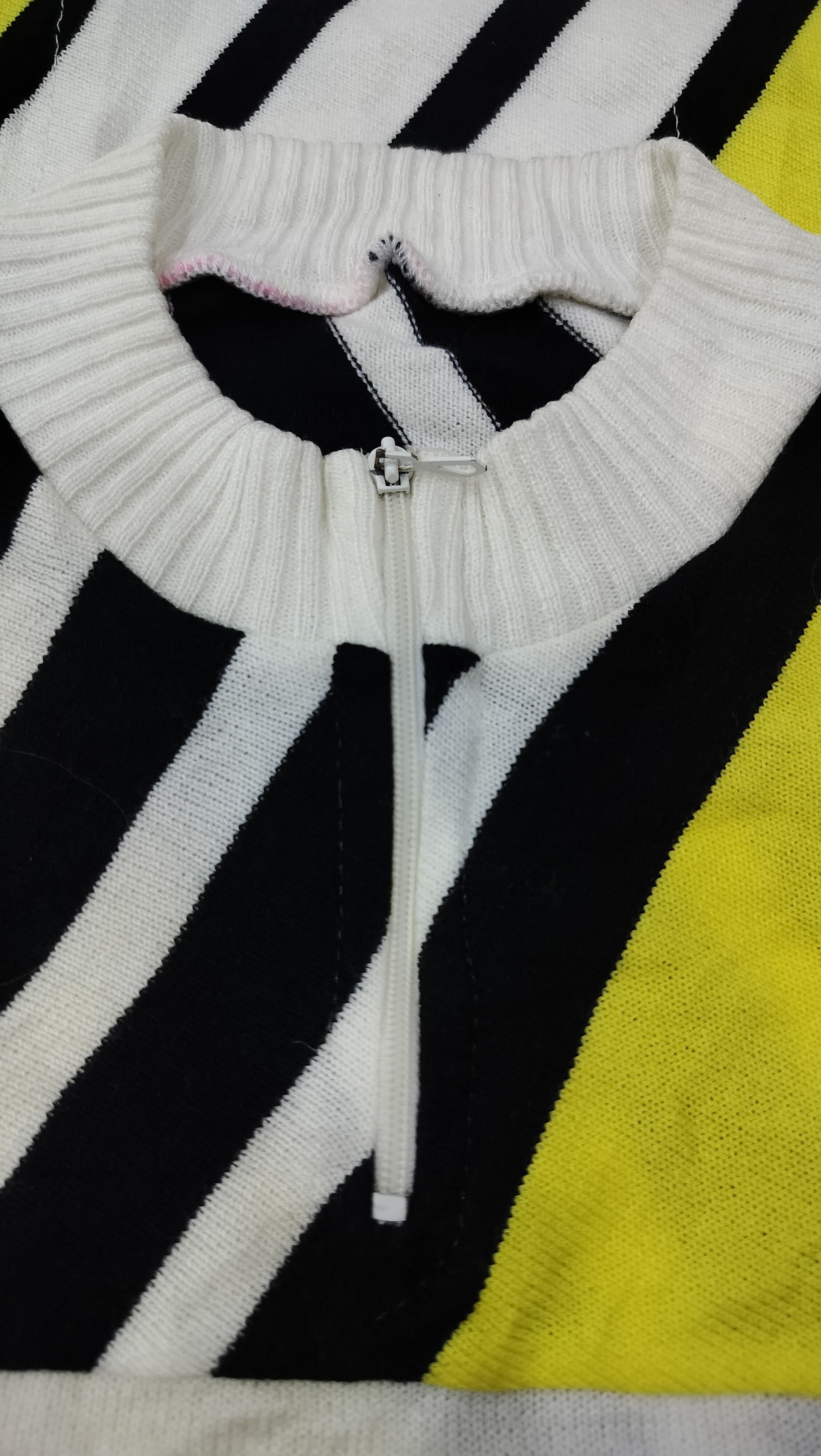 Vintage Vintage 80s/90s Renault Elf Cycles Gitane Cycling Jersey Size US M / EU 48-50 / 2 - 3 Thumbnail