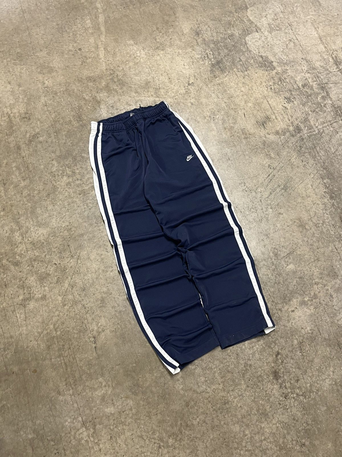 Nike × Vintage Nike track pants sweatpants y2k baggy streetwear hype rare Size US 30 / EU 46 - 4 Thumbnail