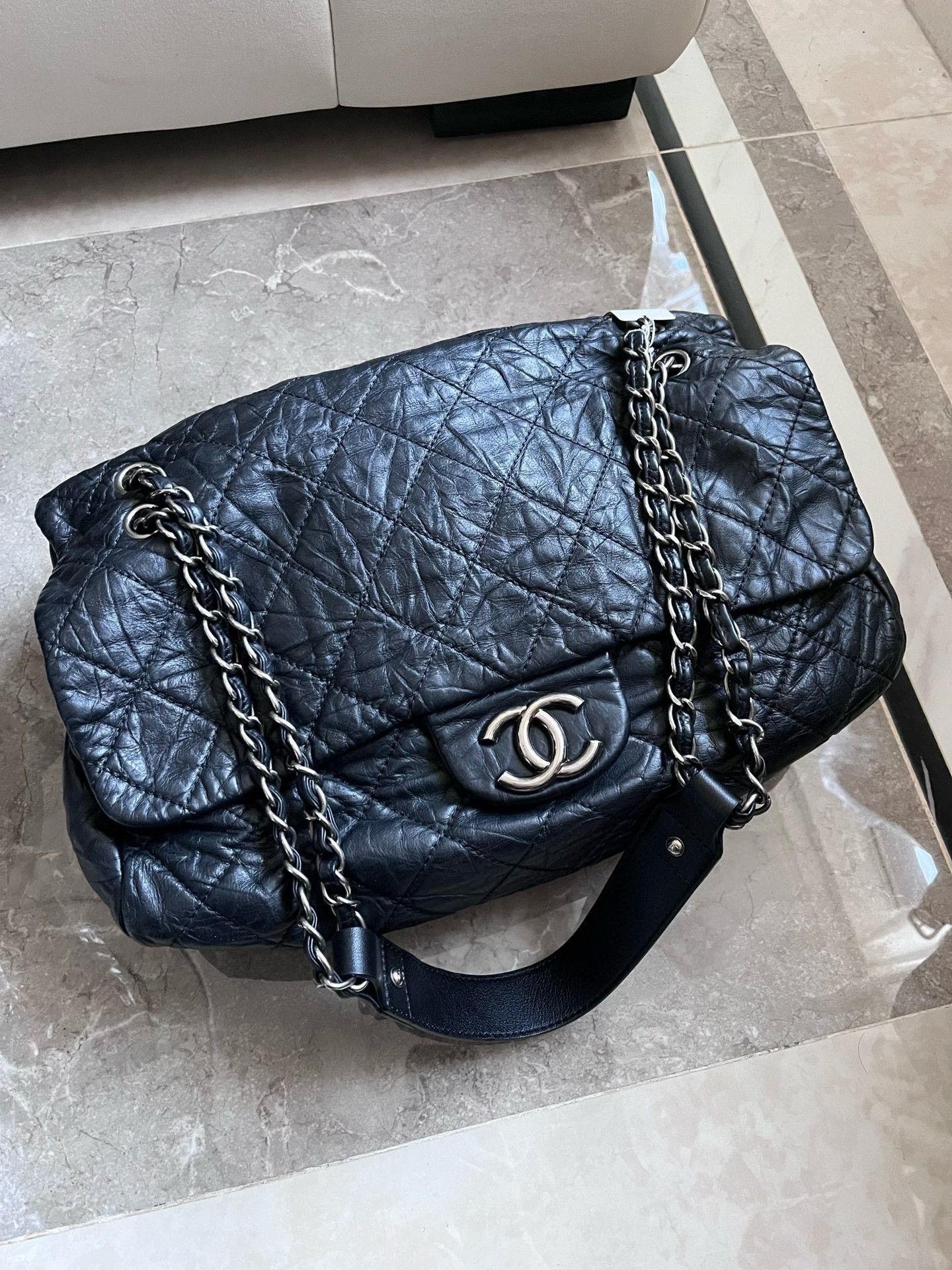 Chanel Pre-loved Bag Very good condition Size ONE SIZE - 1 Thumbnail