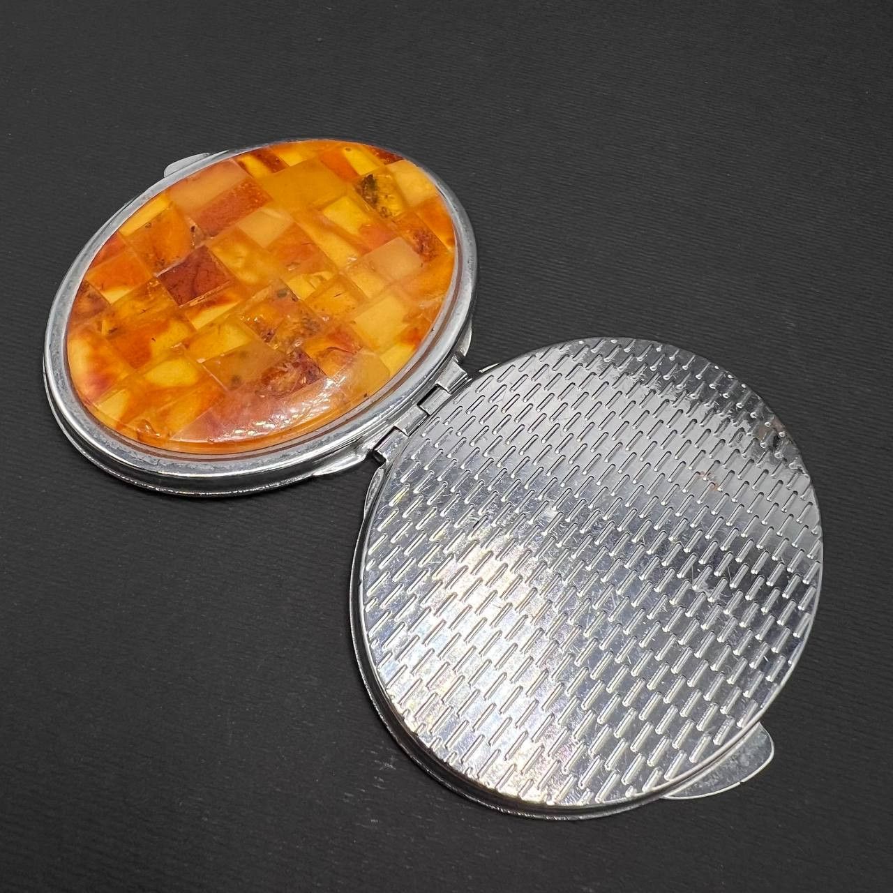 Vintage Vintage Compact Powder Box Metal Decor Genuine Baltic Amber Size ONE SIZE - 8 Thumbnail