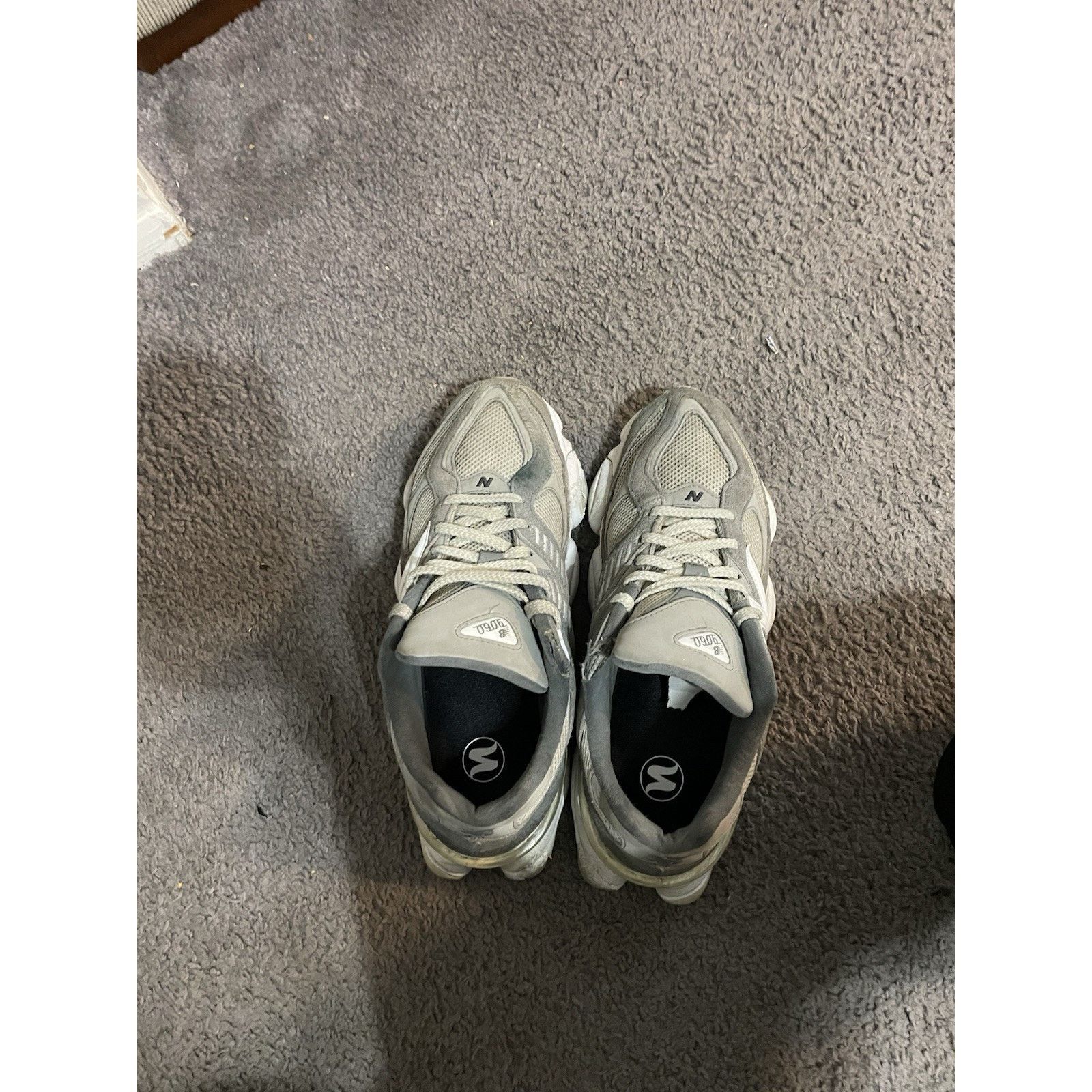 New Balance Size 9 - New Balance 9060 Grey White U9060YGA Size US 9 / EU 42 - 4 Thumbnail