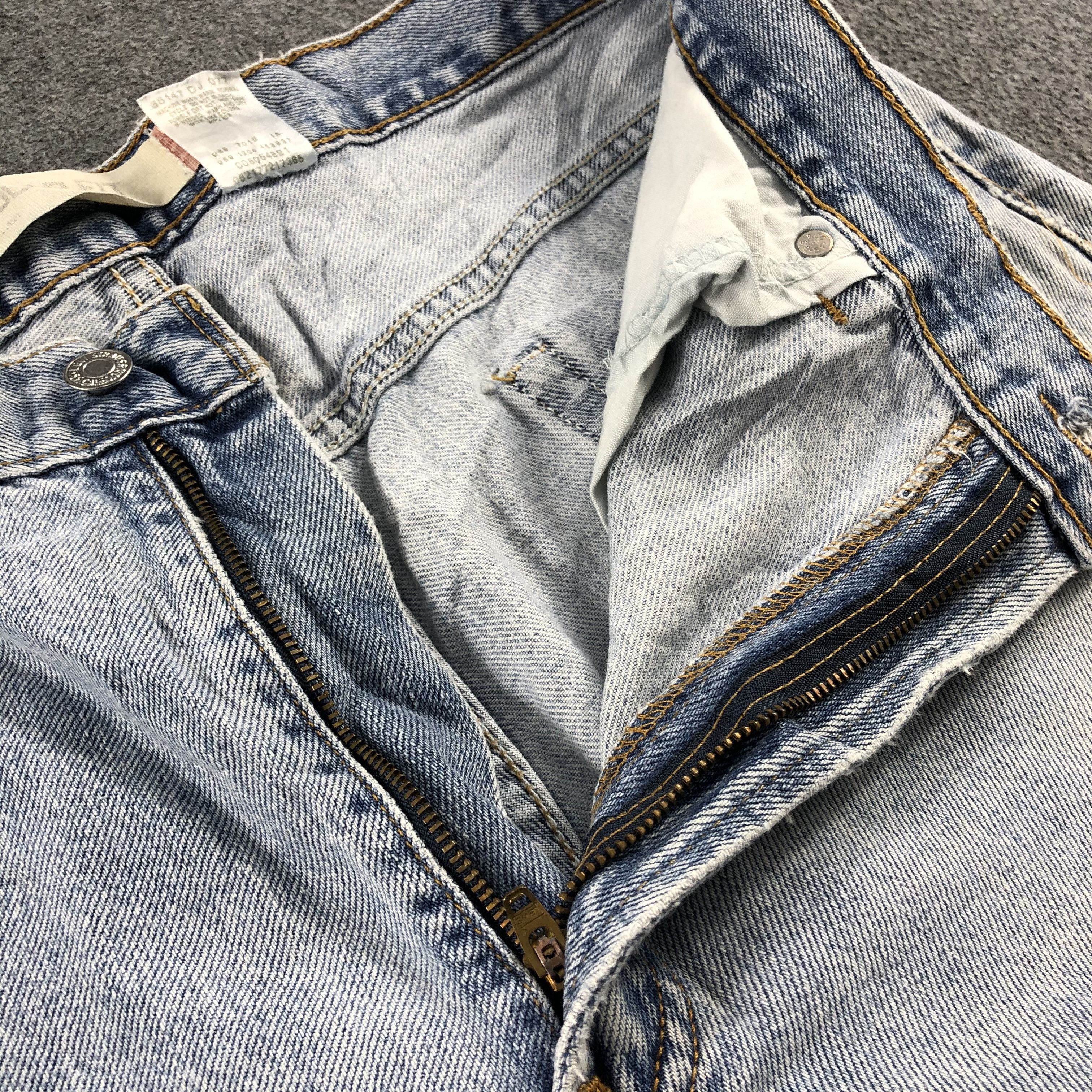 Levi's Vintage Blue Wash Levis 505 Jeans-J2446 Size US 36 / EU 52 - 9 Thumbnail
