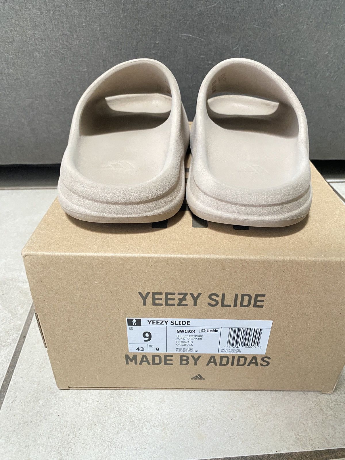 Adidas × Yeezy Yeezy Slides Pure Size US 9 / EU 42 - 3 Thumbnail