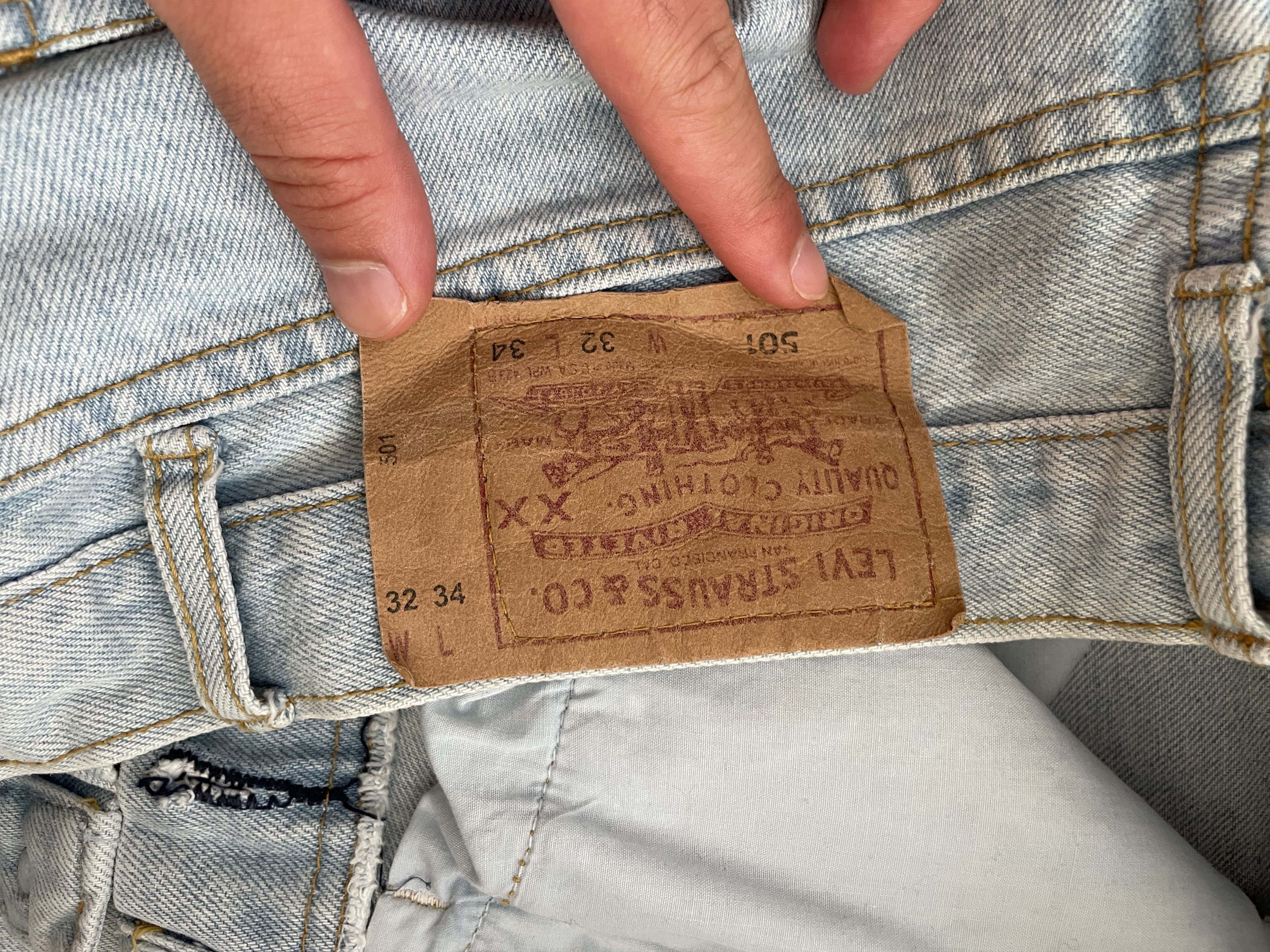 Levi's Levi's 501 made in USA light blue jeans Size US 32 / EU 48 - 3 Thumbnail