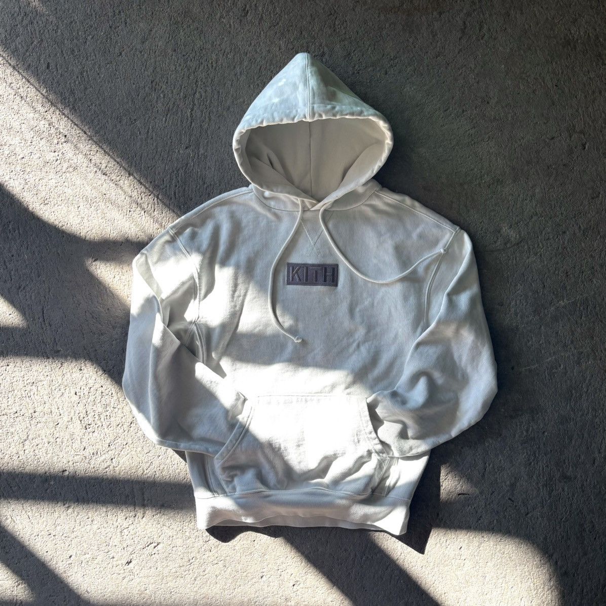 KITH Box outlet Logo Hoodies size Medium