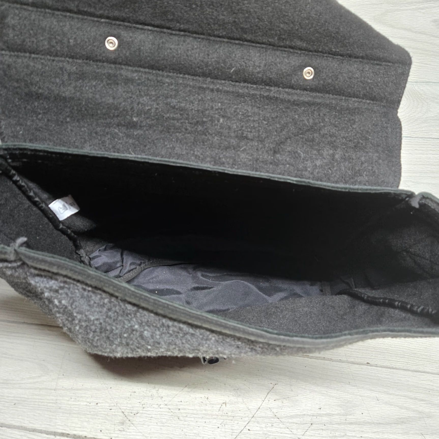 SOREL Sorel Messenger Bag Wool Gray Unisex Large Travel Luggage - Limited Edition, Water Resistant, Leather Strap Mens Womens Size ONE SIZE - 3 Thumbnail