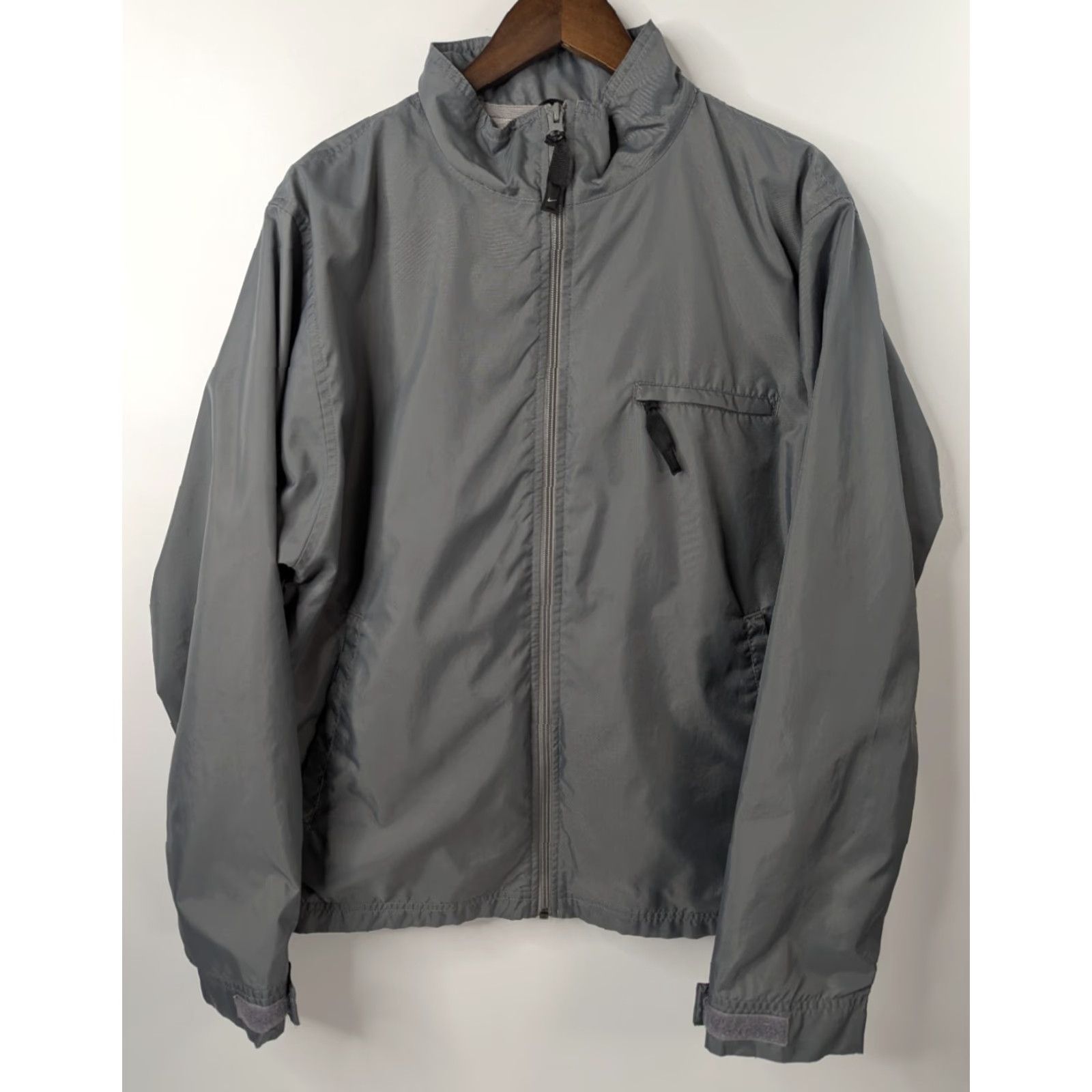 Nike VINTAGE Nike Gray Retro Windbreaker Full Zip Jacket M Adults 90s Nike Windbreaker Gray Full Zip Mens Jacket Size US M / EU 48-50 / 2 - 3 Thumbnail