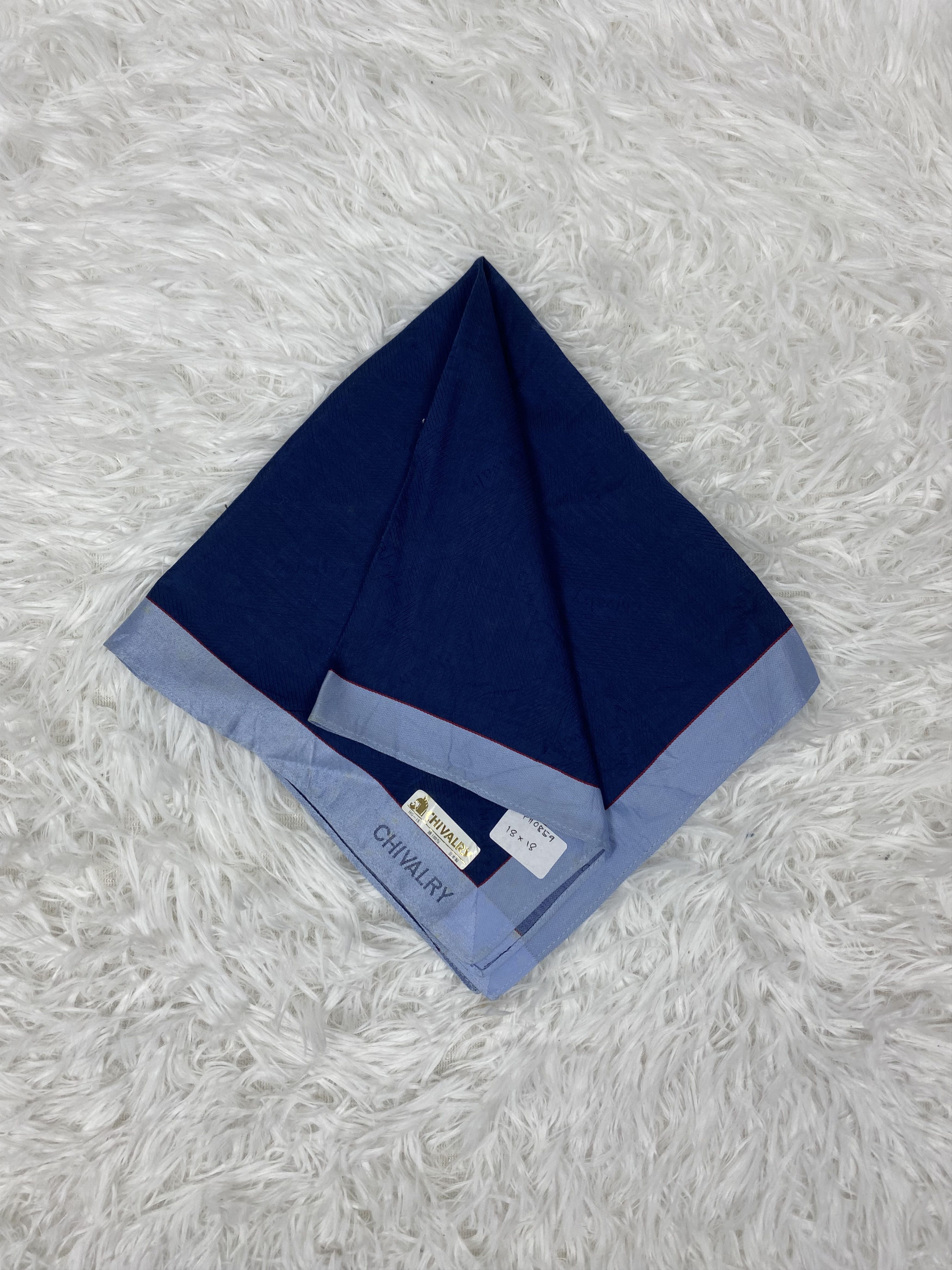 Designer × Vintage Vintage Chivalry Handkerchief Neckerchief PH0859 Size ONE SIZE - 1 Thumbnail