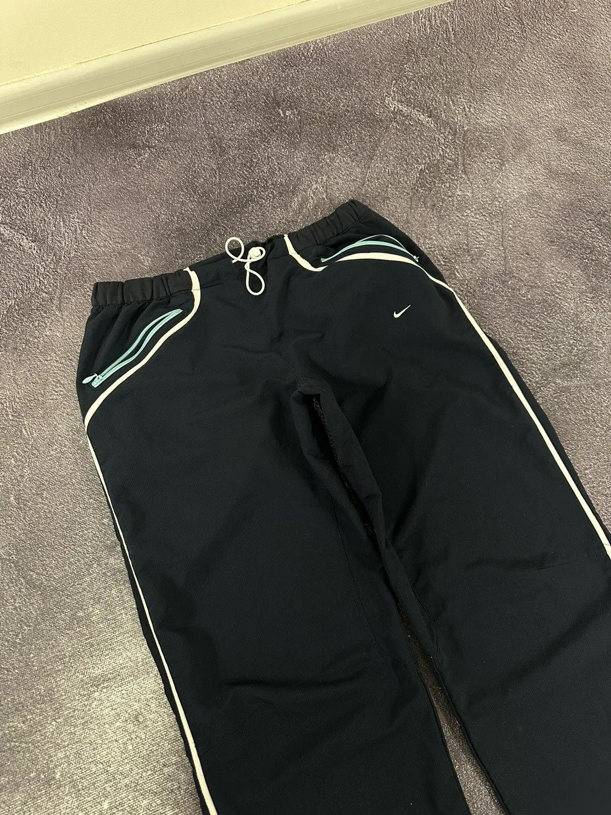 Nike × Vintage Vintage Nike Y2K Women's Retro Hype Baggy Track Pants Size 32" / US 10 / IT 46 - 4 Thumbnail