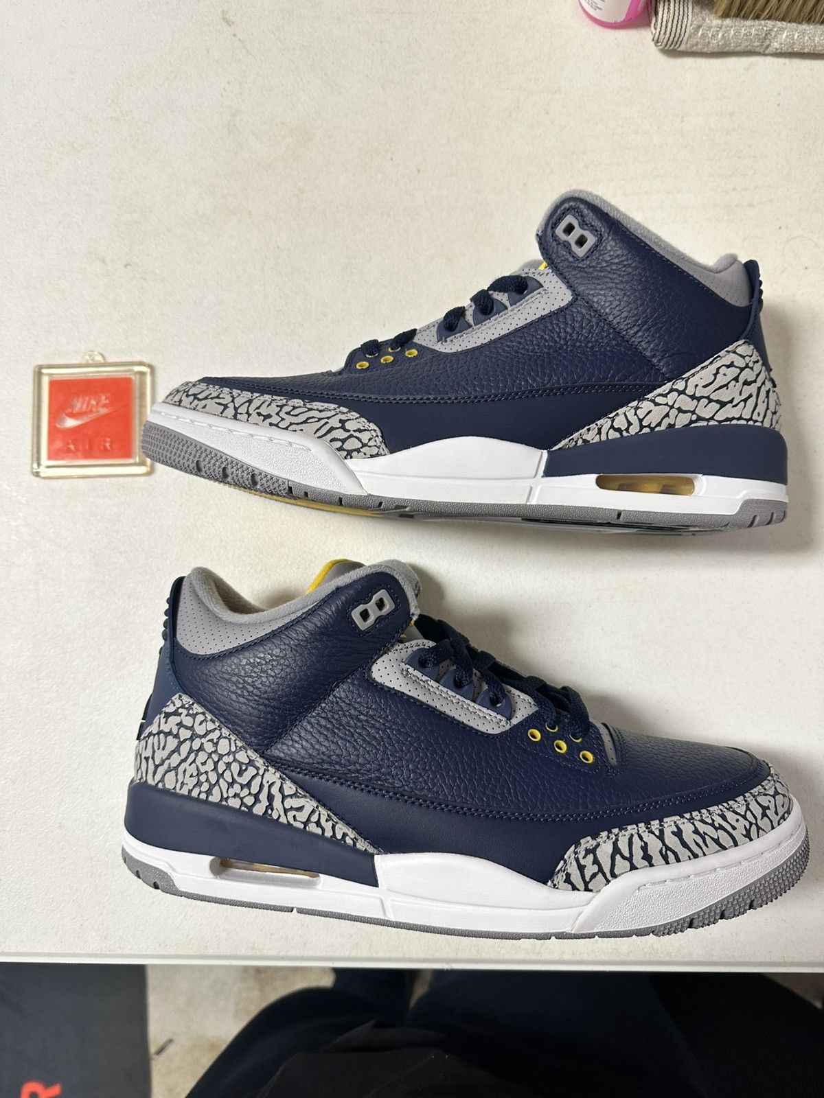 Jordan Brand Jordan 3 Michigan DS Size US 10.5 / EU 43-44 - 1 Thumbnail