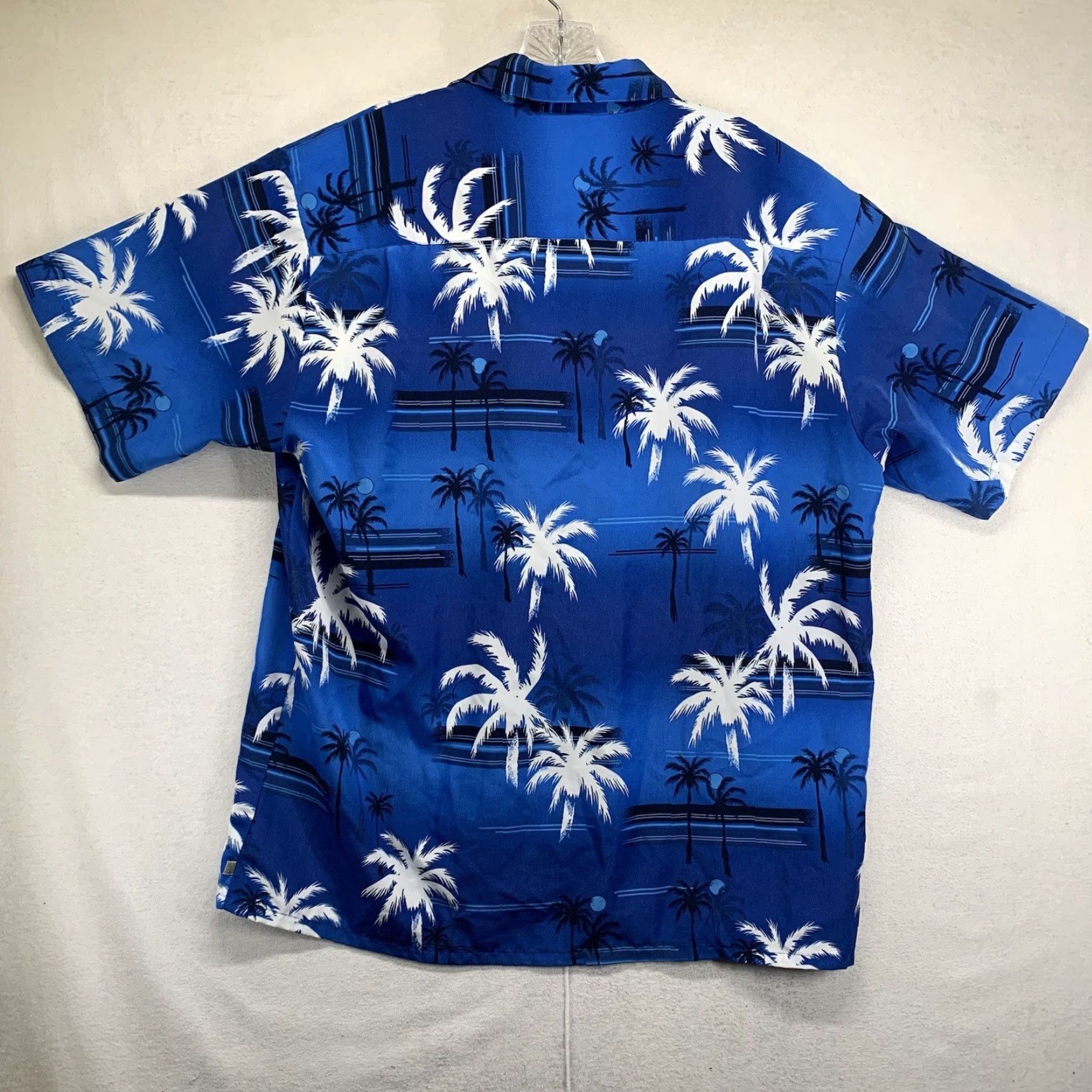 Vintage VINTAGE Hawaiian Shirt Alpine Design Mens M Blue Floral Short Sleeve Button-Up Collared Pocket 90s Aloha Dress? Size US M / EU 48-50 / 2 - 2 Thumbnail