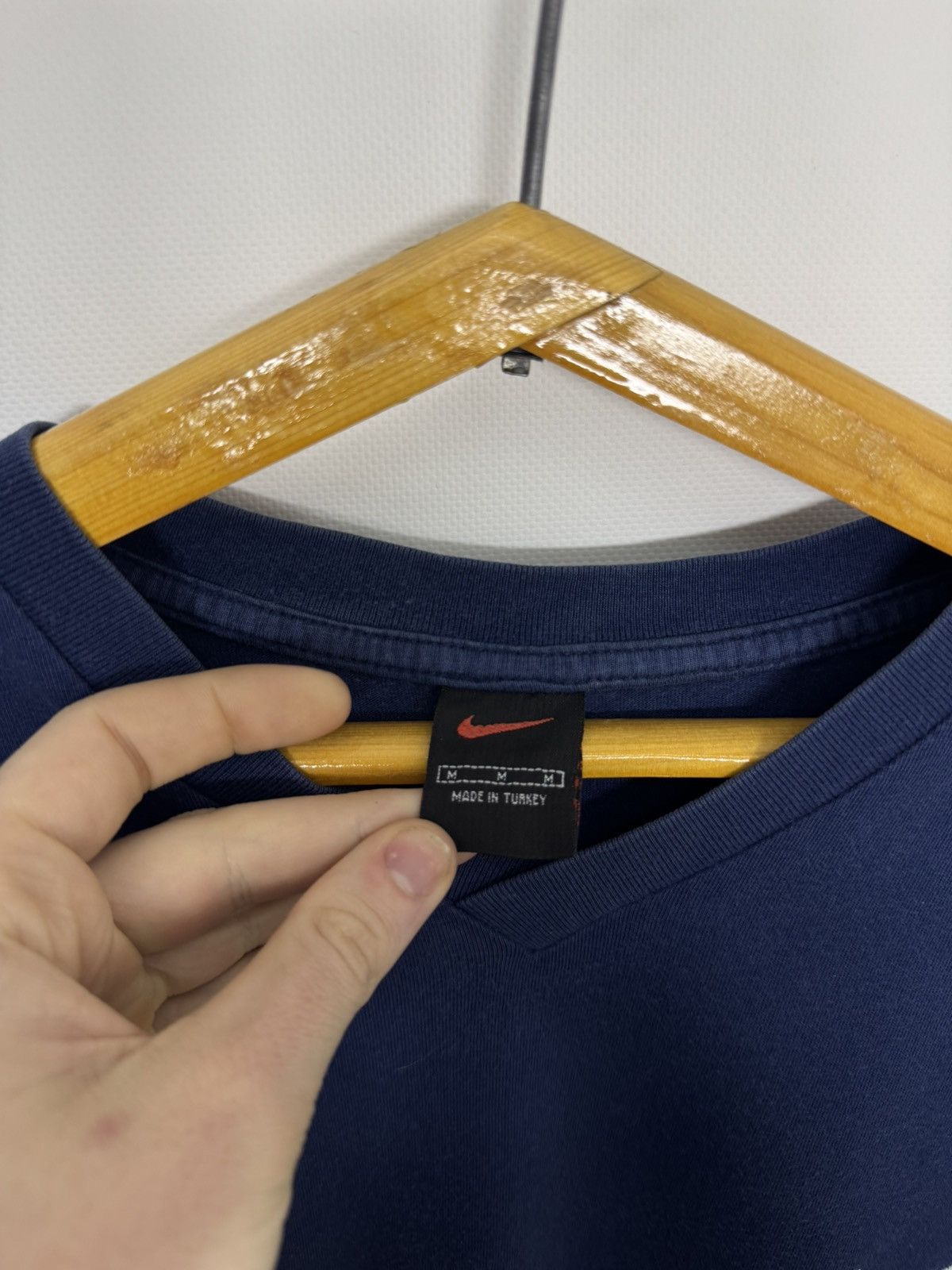 Nike Vintage Y2k Nike Swoosh Logo T-Shirt 00’s Size US M / EU 48-50 / 2 - 6 Thumbnail
