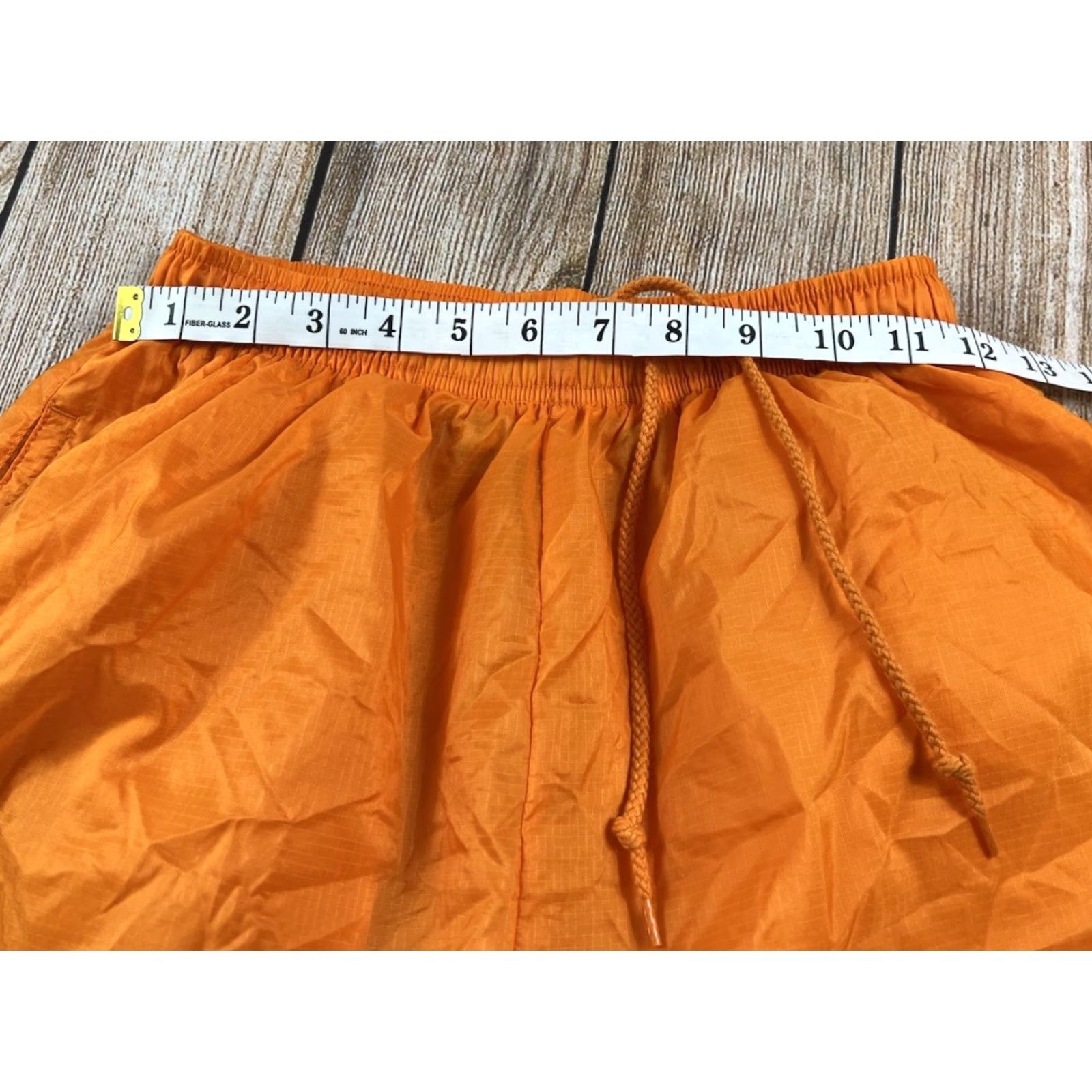 Nike VINTAGE Nike Swoosh Nylon Orange Shorts Women 90s Medium M Athletic Activewear Size 32" / US 10 / IT 46 - 6 Thumbnail