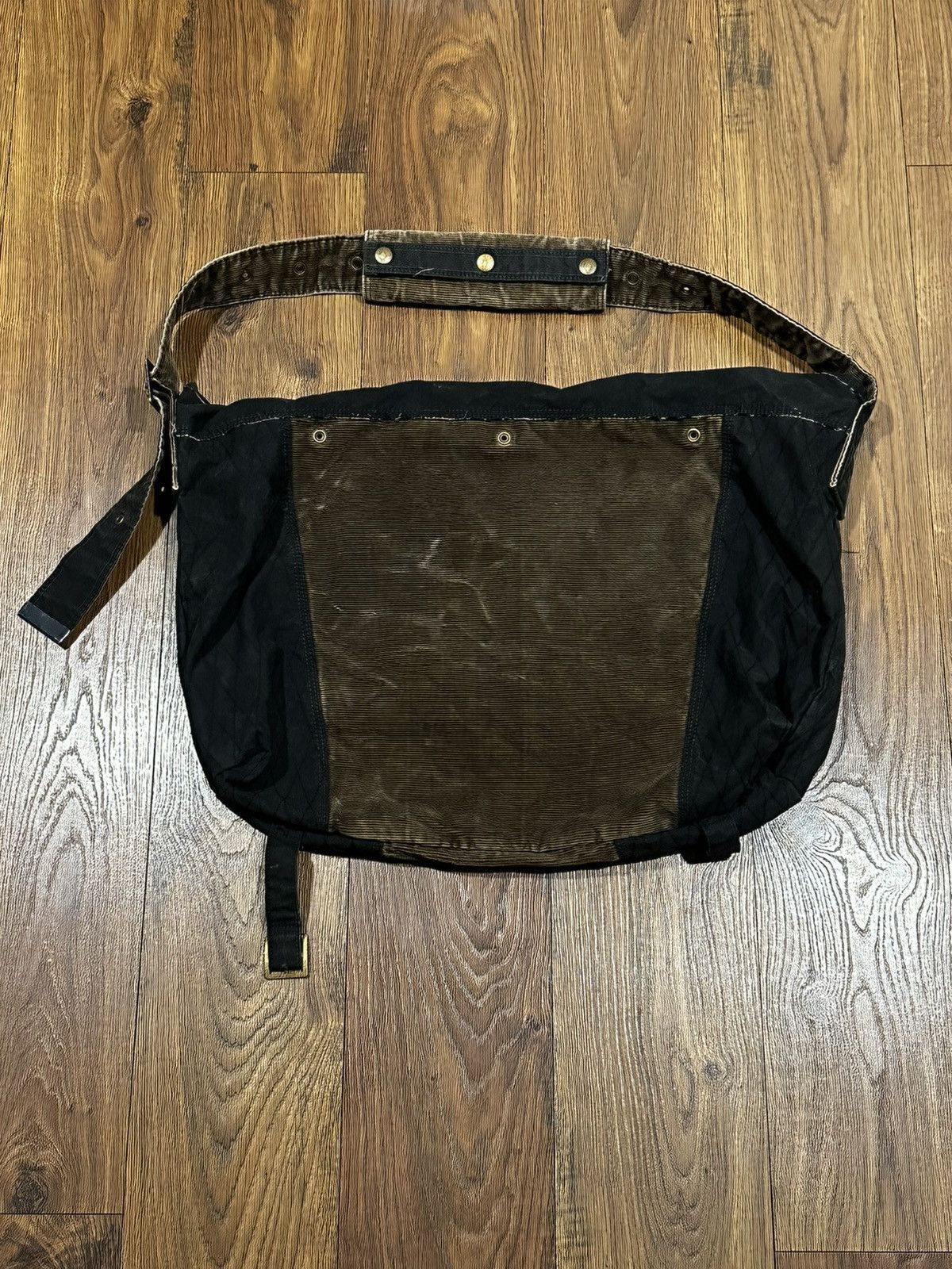 Undercover Undercover AW08 “Unreal Real Clothes” Waxed Messenger Bag Size ONE SIZE - 2 Thumbnail