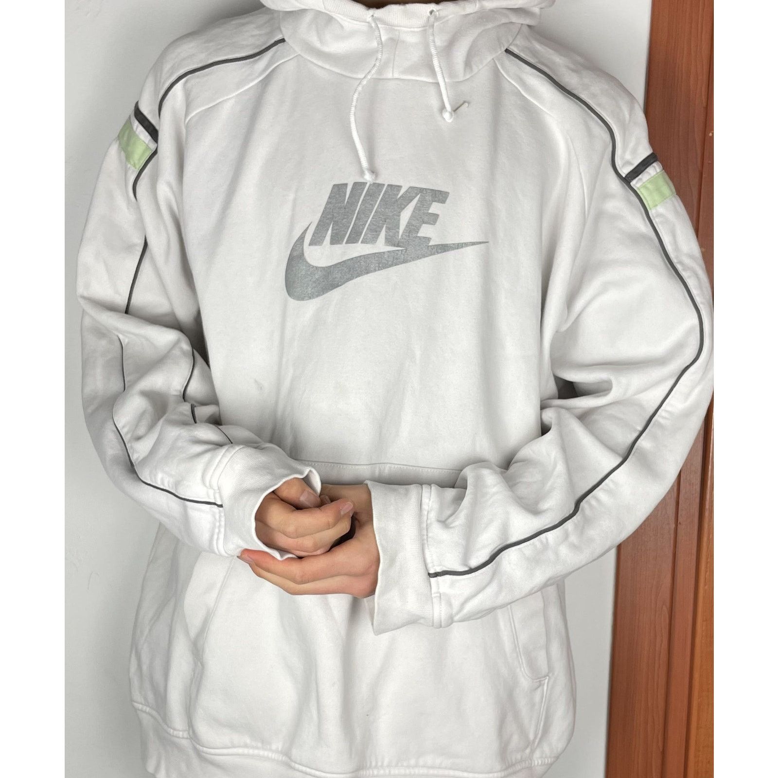Nike × Vintage Nike Spellout Men's White Fleece Lined Pullover Hoodie XXL Size US XXL / EU 58 / 5 - 2 Thumbnail