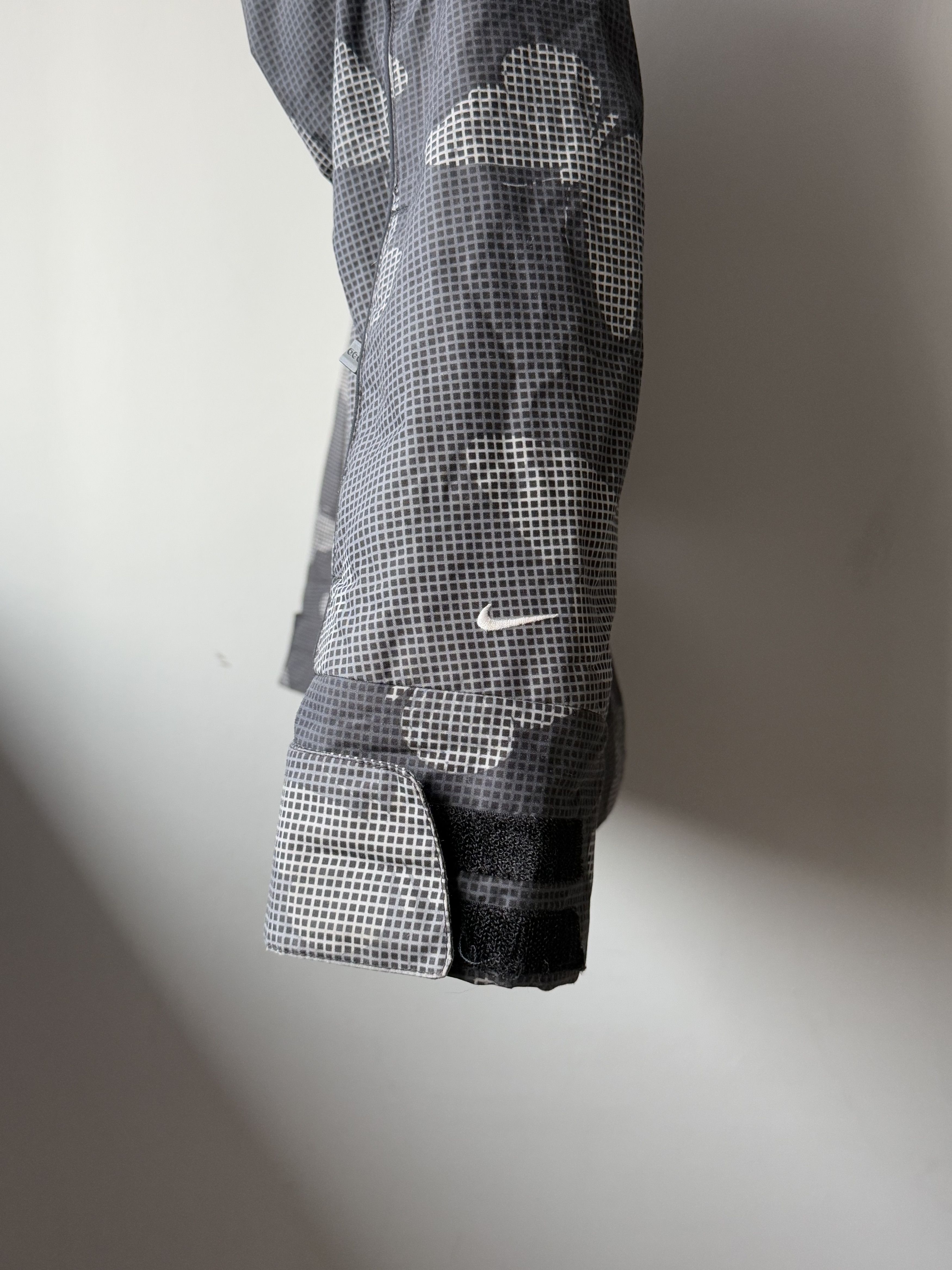 Nike ACG Women's Nike ACG Butterfly Insulated Mountain Ski Jacket Size M / US 6-8 / IT 42-44 - 7 Thumbnail