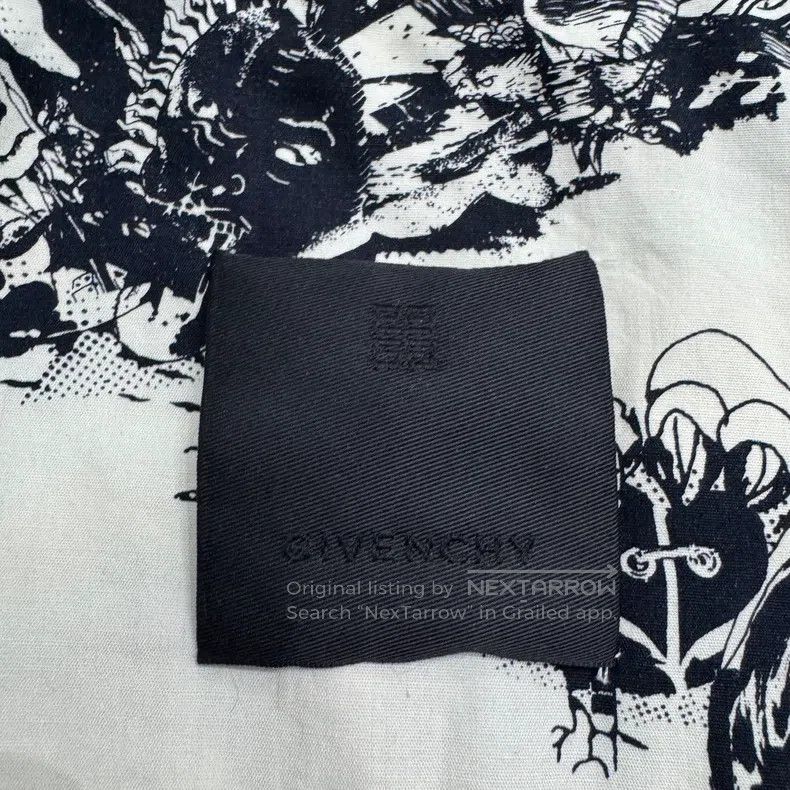 Givenchy Givenchy Gothic Full Print Short Sleeve Shirt Size US XS / EU 42 / 0 - 3 Thumbnail