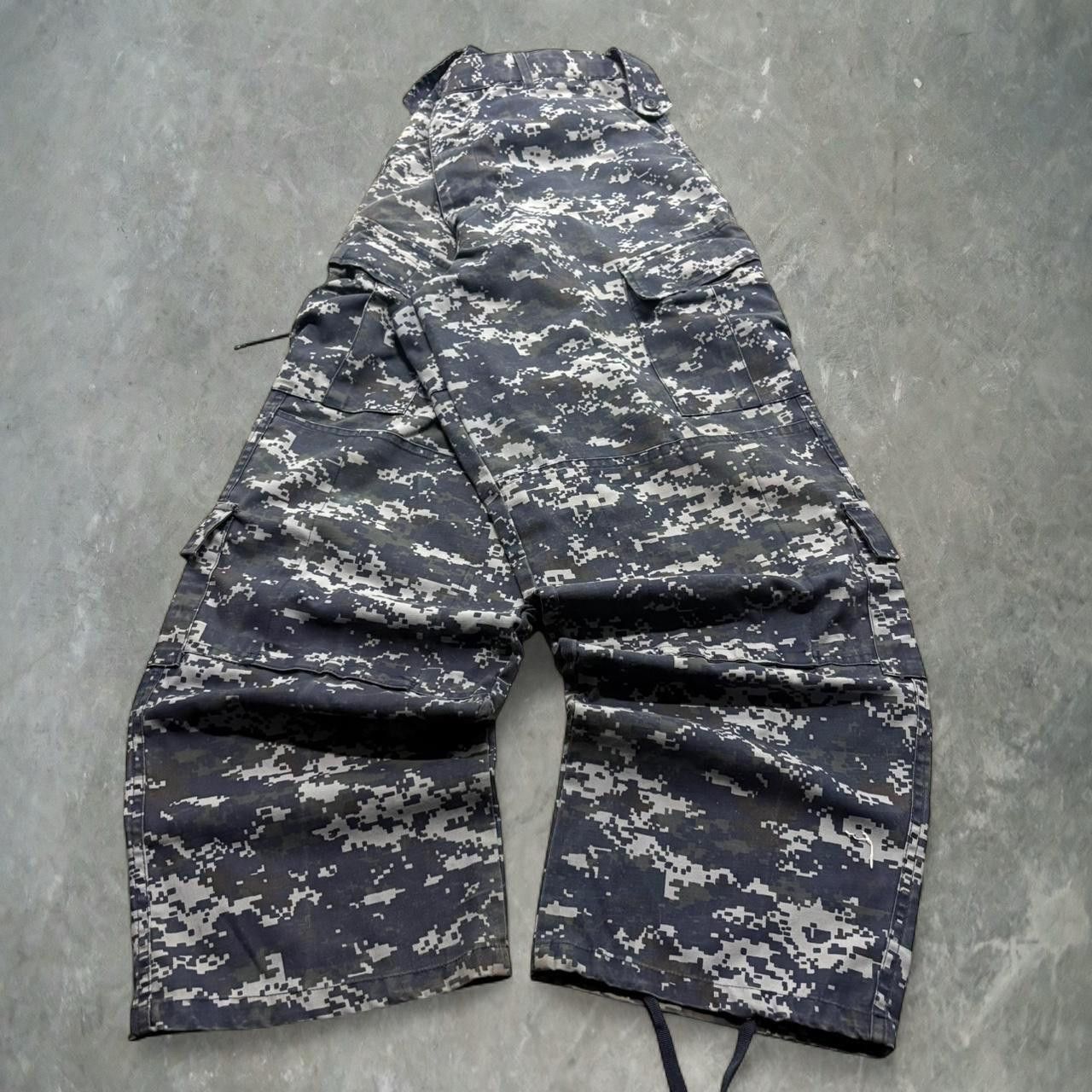 Vintage Crazy Vintage Y2K 2000s Grunge Skater Blue Digital Camo Streetwear Cargo Pants Size US 38 / EU 54 - 2 Thumbnail