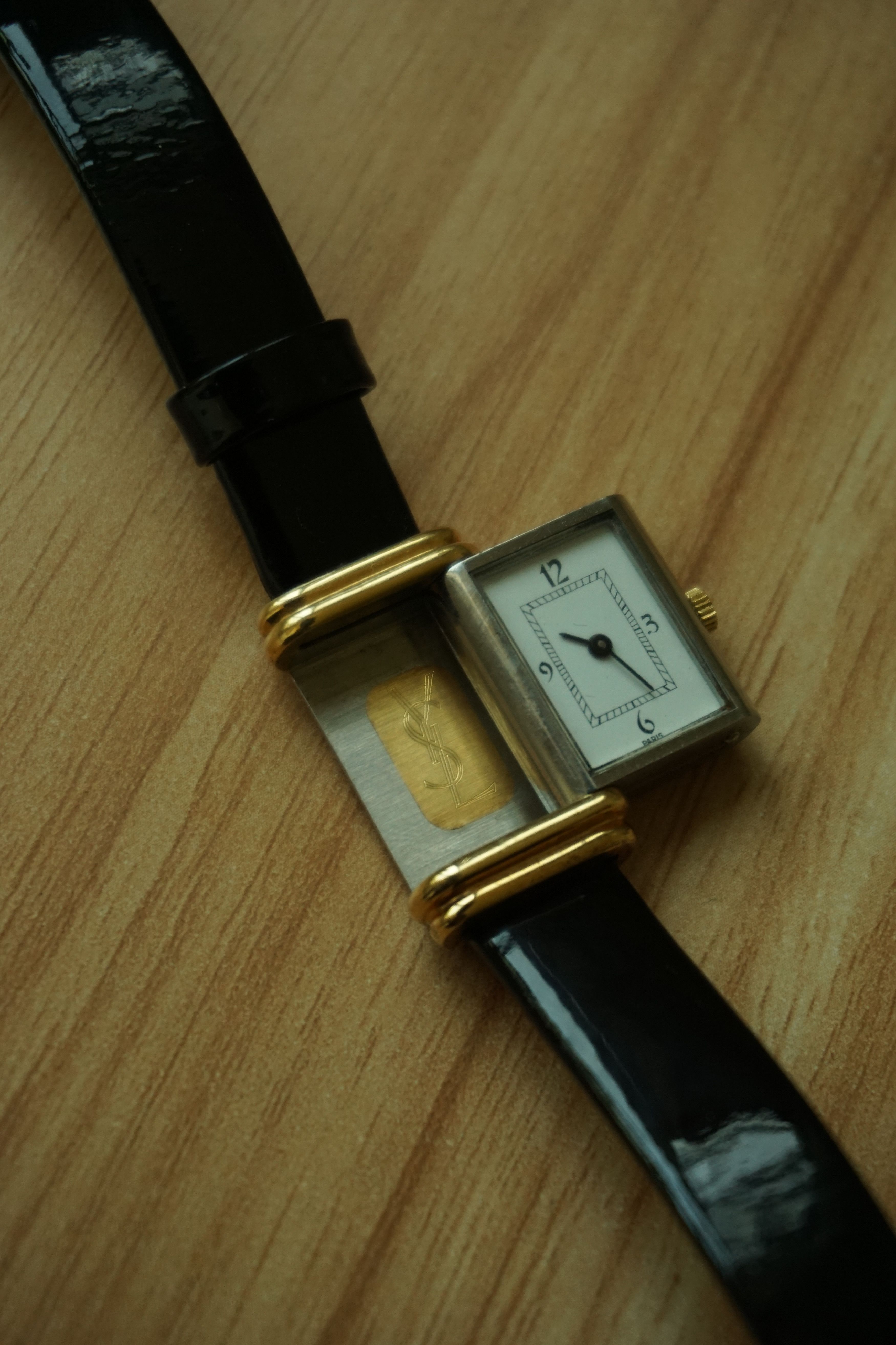 Yves Saint Laurent Tank Reverso / 18k / Unisex ‘Reverso’ 18k Gold Size ONE SIZE - 1 Thumbnail