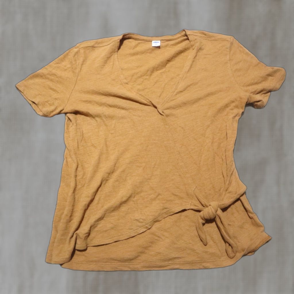 Old Navy Old Navy Shirt Women's XS V-Neck Short Sleeve Brown - Casual Knit T-Shirt Adults, Basic Stretchable Colorful City Style Size 26" / US 2 / IT 38 - 1 Thumbnail