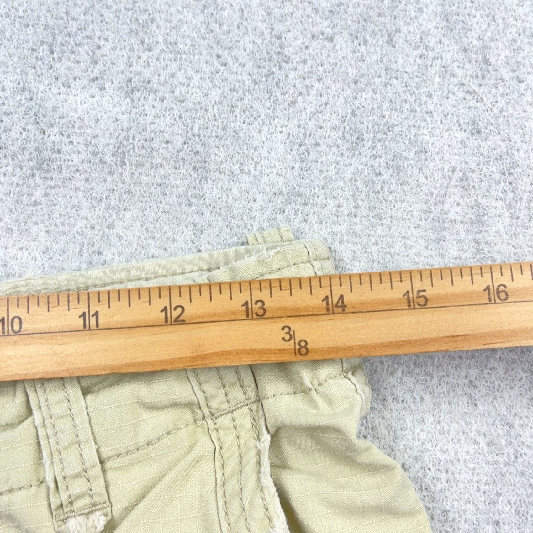 American Eagle Outfitters VINTAGE American Eagle Outfitters Cargo Shorts Men 26 Tan Classic Length Rip Stop Khaki Size US 26 / EU 42 - 7 Thumbnail
