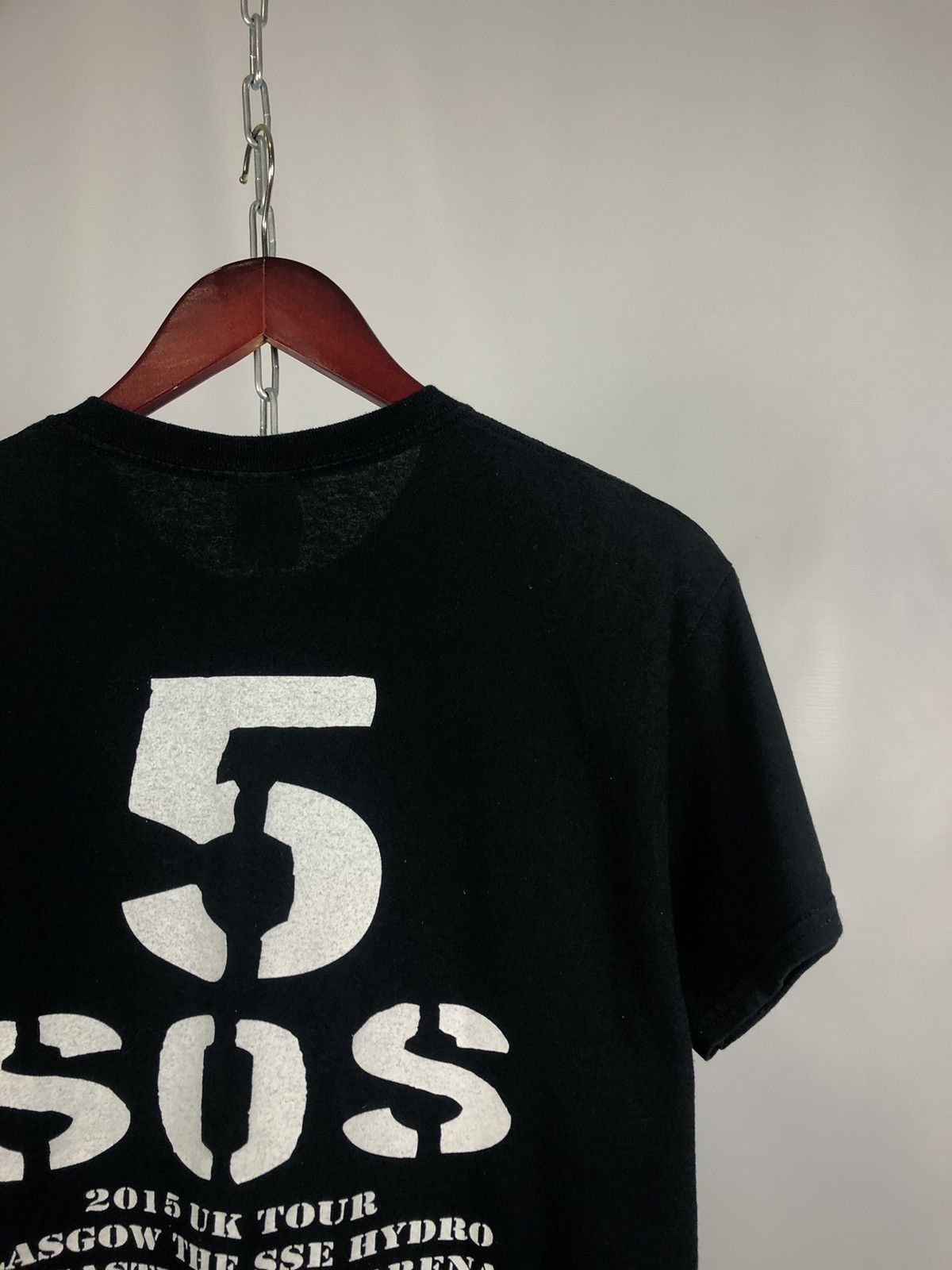 Band Tees 5 seconds of summer rock tee vintage T-shirts Size US M / EU 48-50 / 2 - 5 Thumbnail