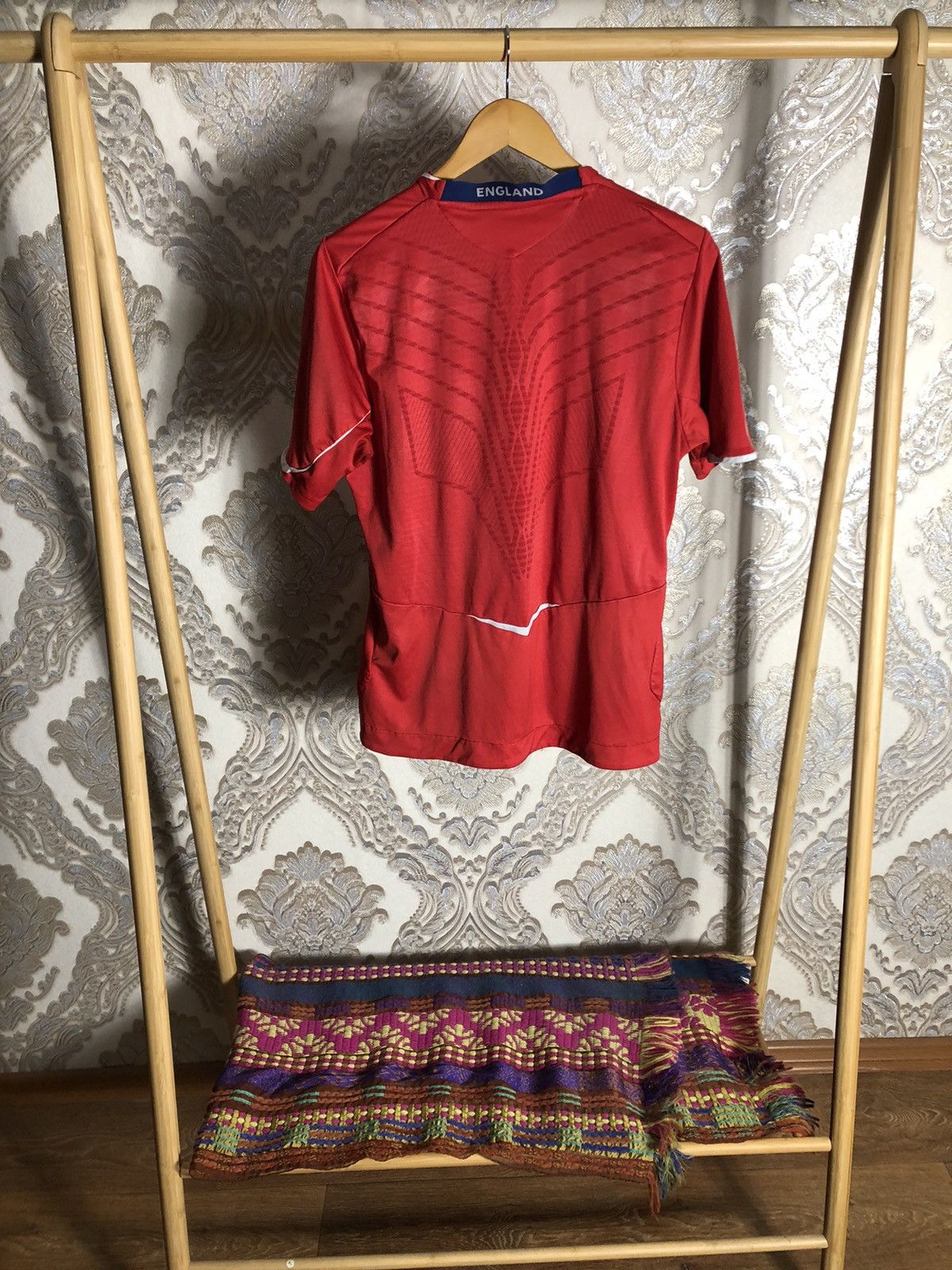 Umbro VINTAGE UMBRO ENGLAND RETRO SOCCER JERSEY MANCHESTER Y2K 90s Size US S / EU 44-46 / 1 - 8 Thumbnail