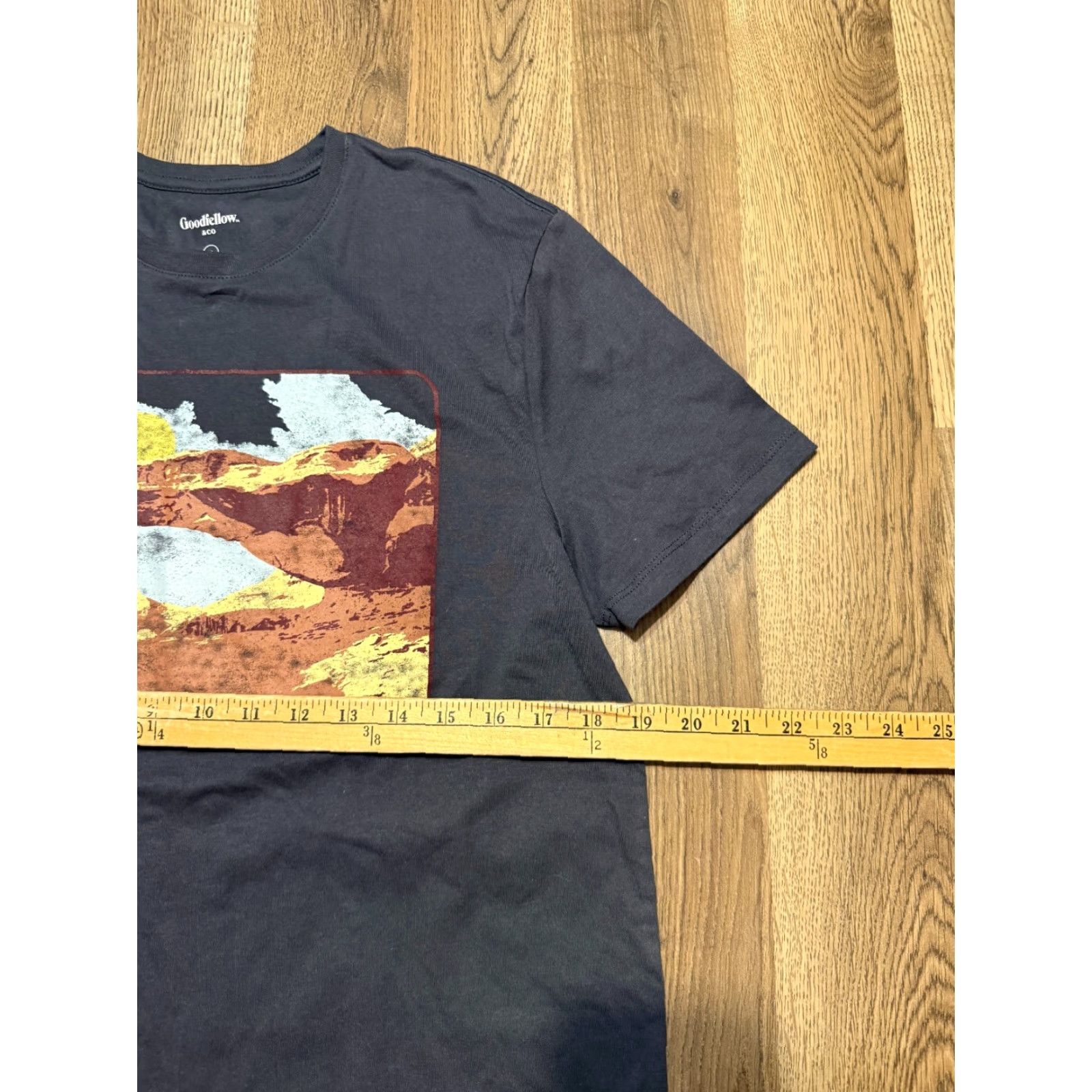 Vintage Goodfellow & Co Shirt Men Medium Black Crewneck Short Sleeve T-Shirt Vintage No (if necessary) Size US M / EU 48-50 / 2 - 5 Thumbnail