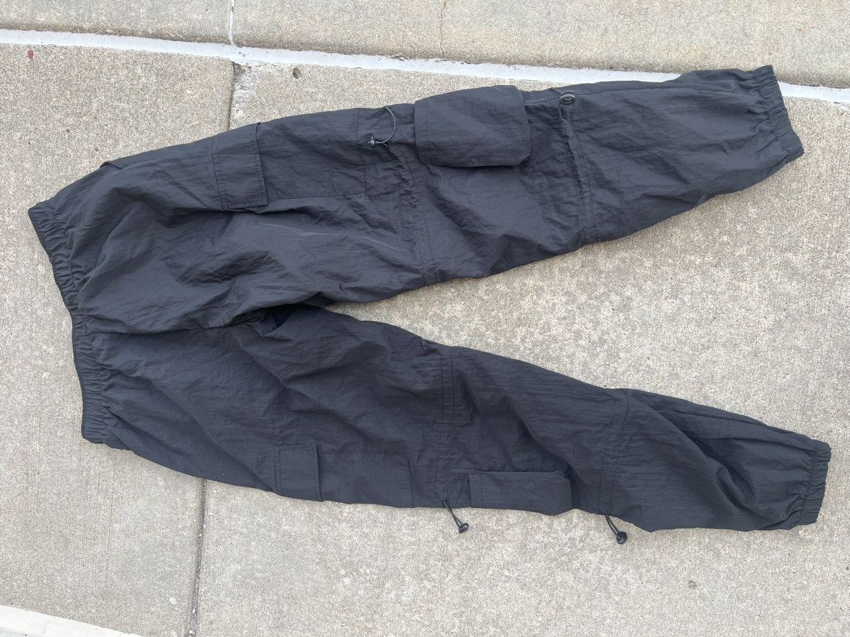 Other Black cargo parachute pants Size US 32 / EU 48 - 7 Thumbnail