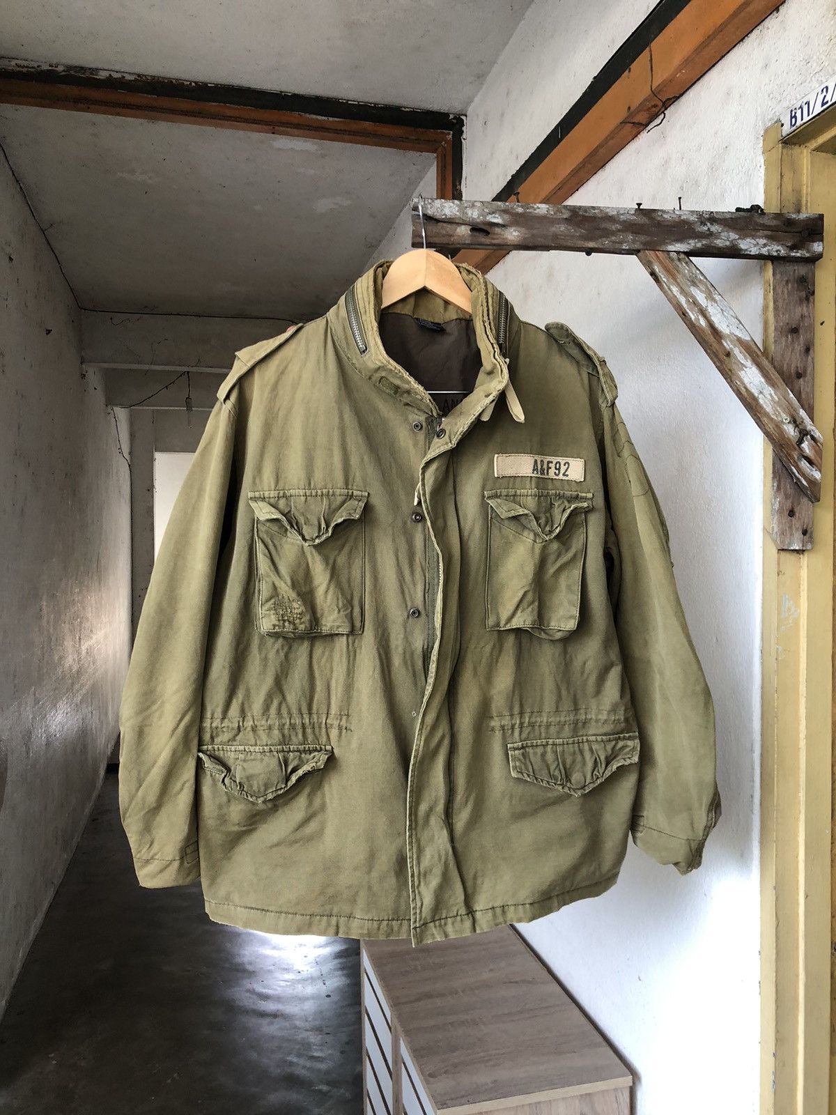 Abercrombie & Fitch Vintage Abercrombie and Fitch Distressed Military M65 Jacket Size US L / EU 52-54 / 3 - 6 Thumbnail