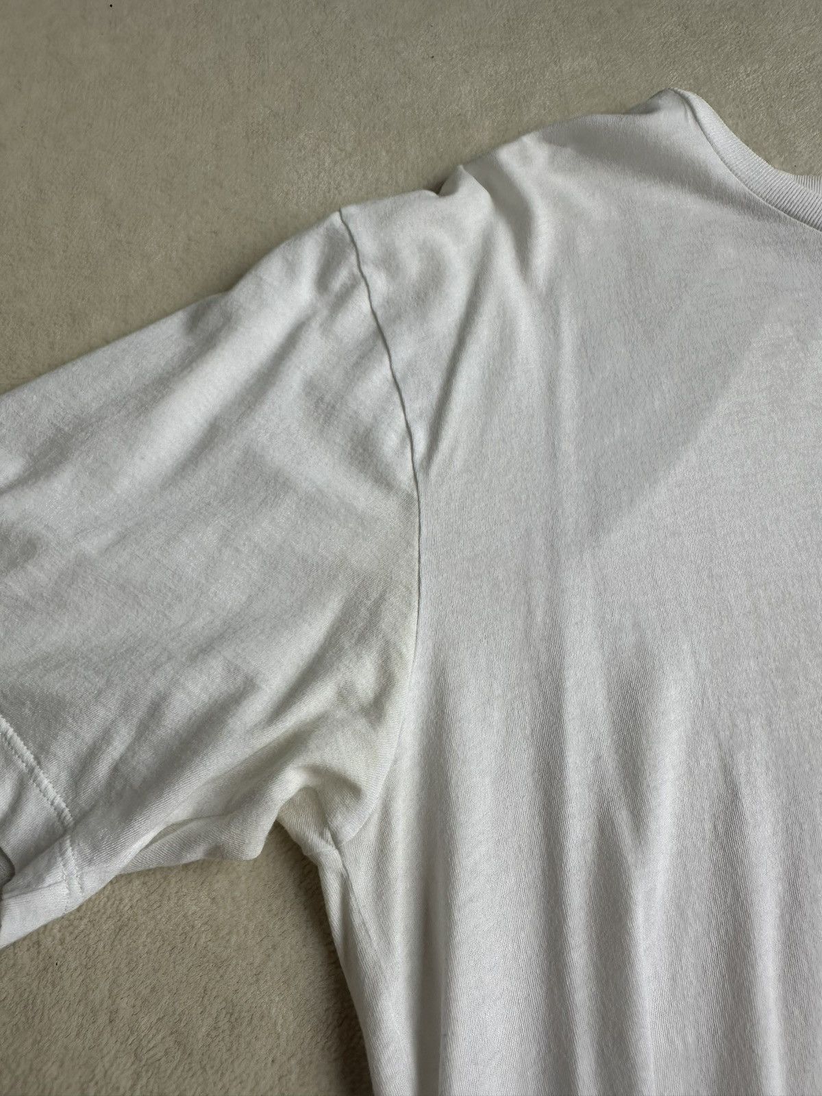 Saint Laurent Paris SS18 Saint Laurent white no smoking lips t shirt L Size US L / EU 52-54 / 3 - 14 Thumbnail
