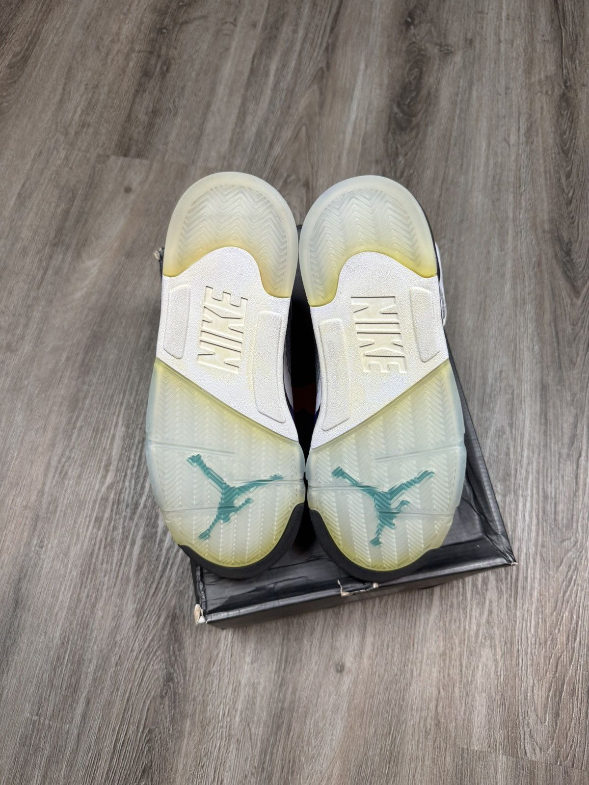 Jordan Brand Air Jordan 5 Retro NRG Fresh Prince Size 10 Size US 10 / EU 43 - 7 Thumbnail