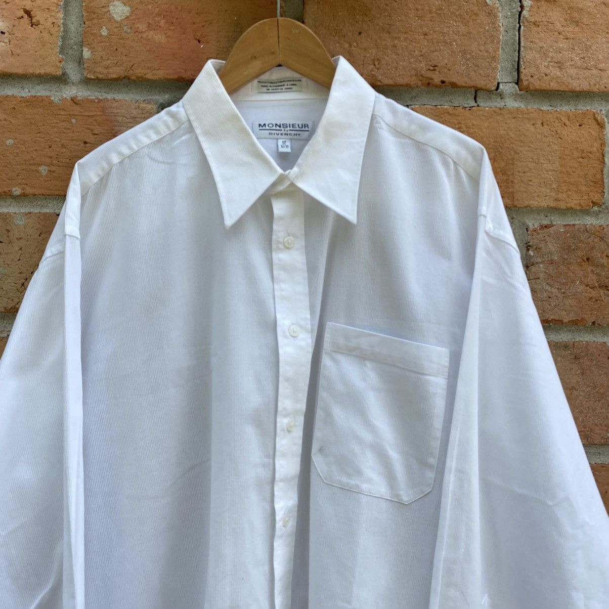Givenchy GIVENCHY White Long Sleeve Button-Up Shirt Size US XL / EU 56 / 4 - 3 Thumbnail