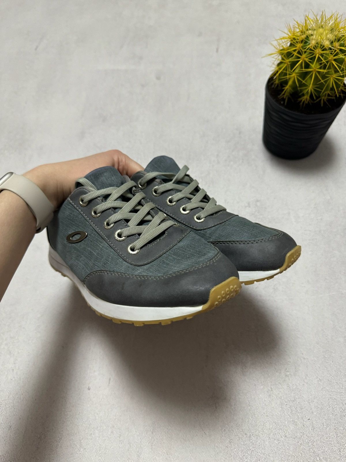 Oakley × Vintage Oakley Sneakers Metal Logo Shoes Sky Walk 43 Size US 9 / EU 42 - 5 Thumbnail
