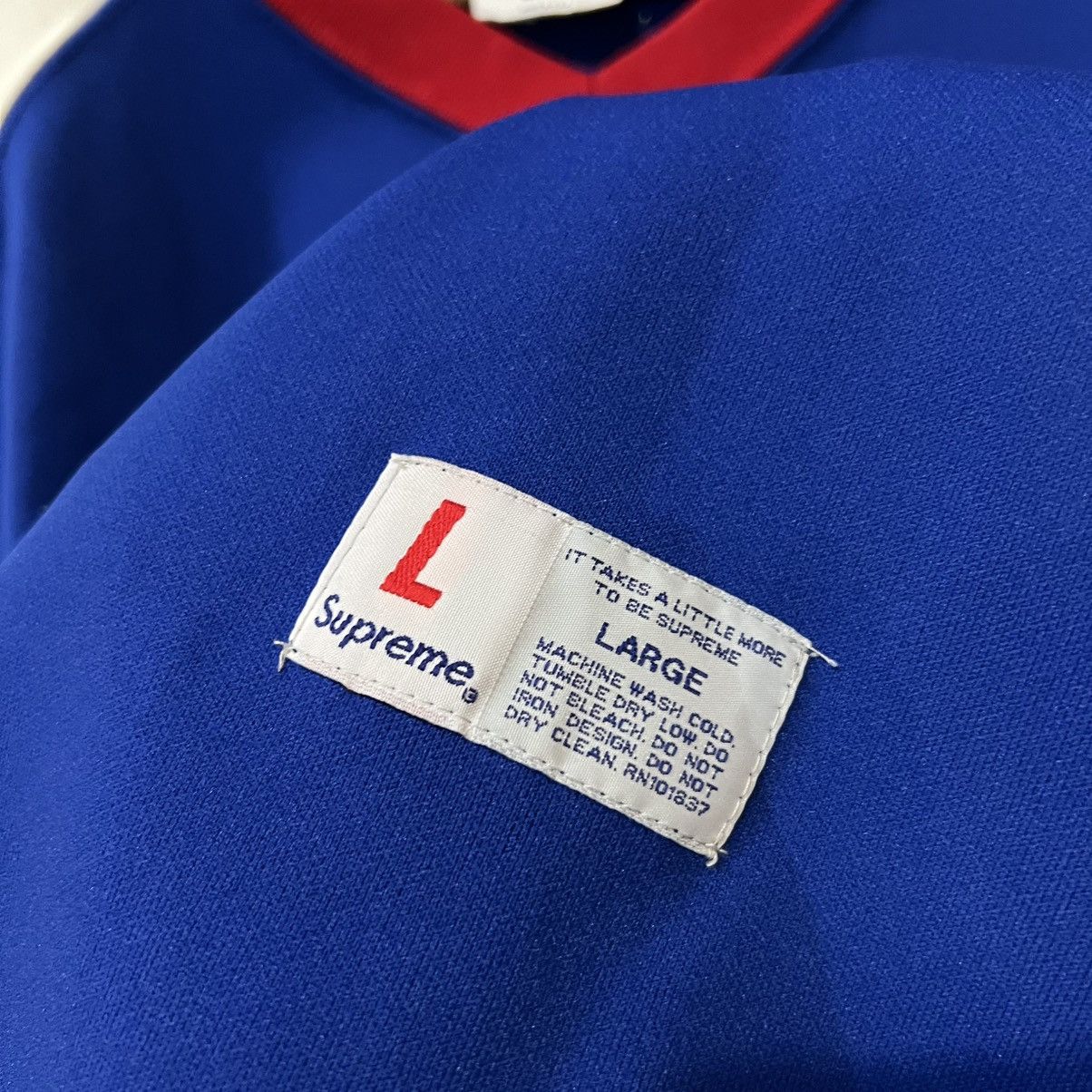 Supreme Vintage Supreme 2002 - large Size US L / EU 52-54 / 3 - 4 Thumbnail