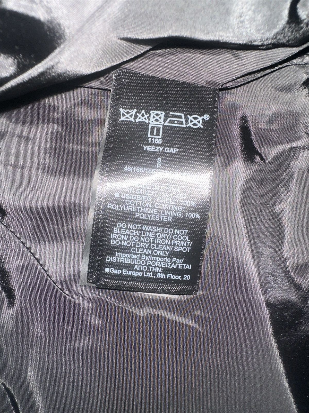 Balenciaga × Gap × Yeezy Yeezy Gap Balenciaga Nylon Parka Black Magnet Buttons - S Size US S / EU 44-46 / 1 - 5 Thumbnail