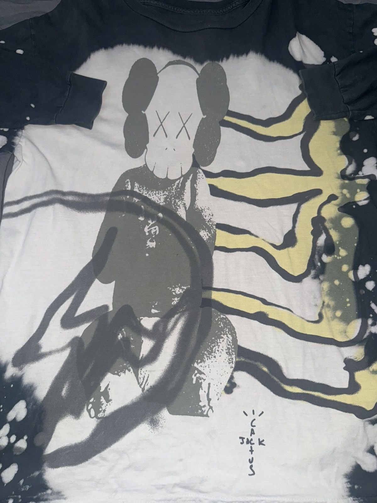 Fragment Design × Kaws × Travis Scott Kaws x Travis Scott x Fragment Design Longsleeve Tshirt Size US L / EU 52-54 / 3 - 2 Thumbnail