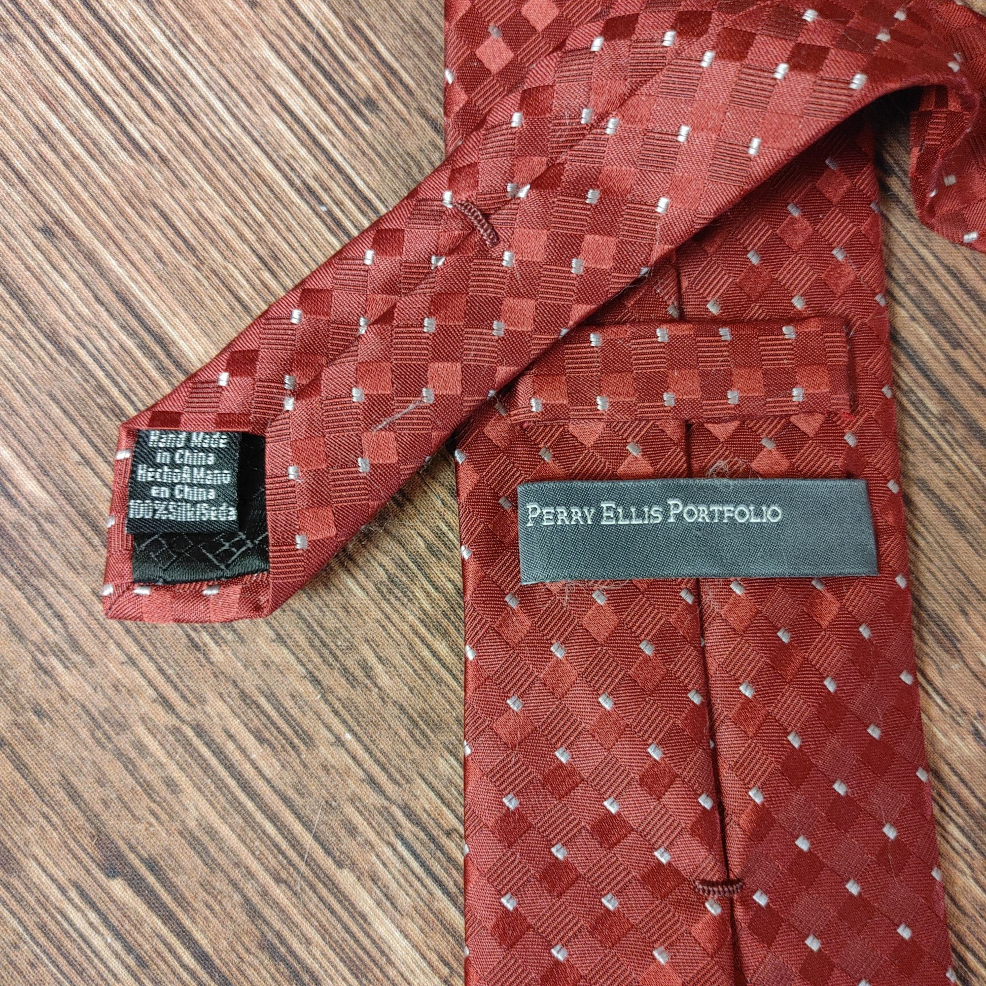 Perry Ellis Perry Ellis Portfolio Men's Red 100% Silk Neck Tie Size ONE SIZE - 2 Thumbnail