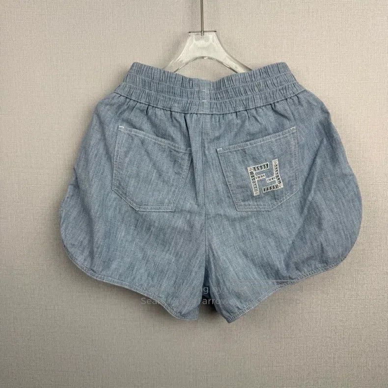 Fendi Fendi Shorts Size 26" / US 2 / IT 38 - 4 Thumbnail