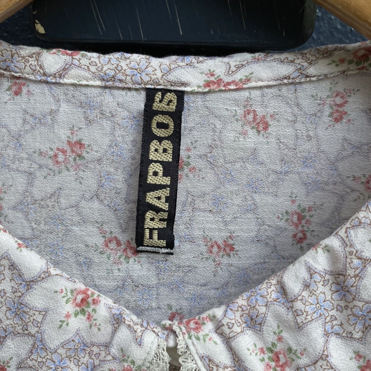 Frapbois FRAPBOIS Cream Floral Peter Pan Blouse Size M / US 6-8 / IT 42-44 - 5 Thumbnail