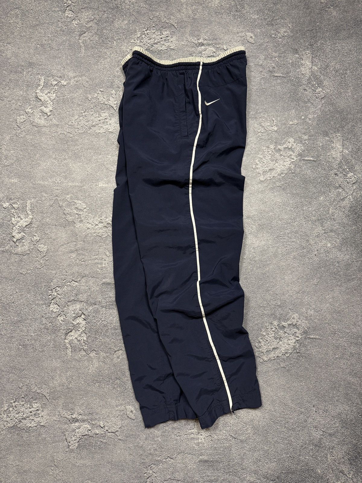 Nike × Vintage Vintage Nike Pants Embroidered Nylon Drill Pants Joggers Y2K Size US 33 - 1 Thumbnail