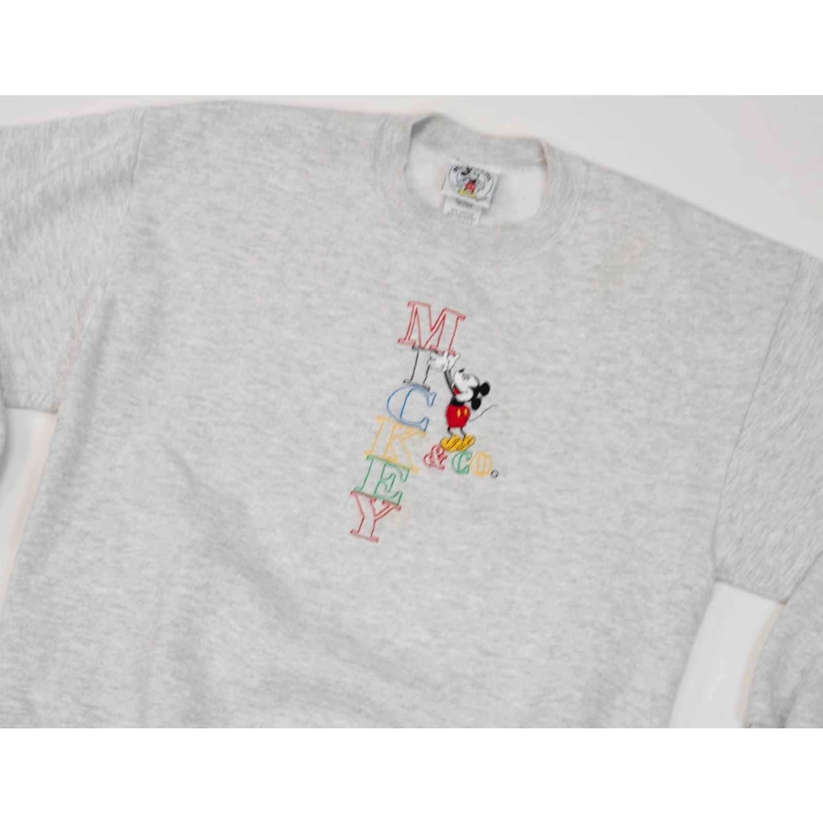 Mickey & Co. VINTAGE Disney Mickey Mouse Embroidered Crewneck Pullover Sweatshirt Women's Size L Gray Sweatshirt Disney Mickey Mouse VTG 90s 80s Cartoon USA Size L / US 10 / IT 46 - 3 Thumbnail