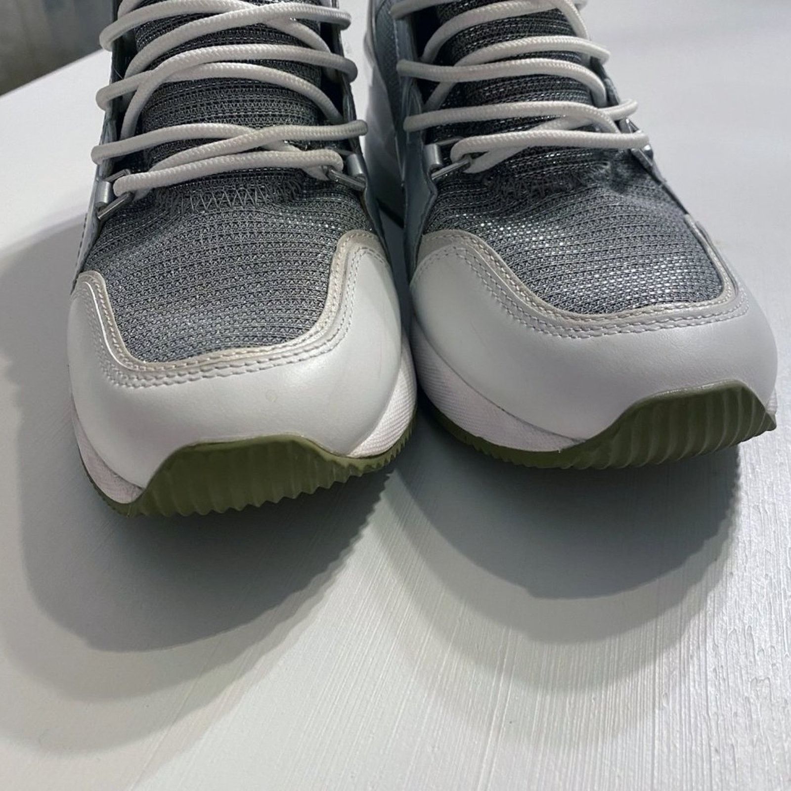Michael Kors Michael Kors Liv Trainer White Silver Leather Sneakers 8.5 M Size US 8.5 / IT 38.5 - 4 Thumbnail