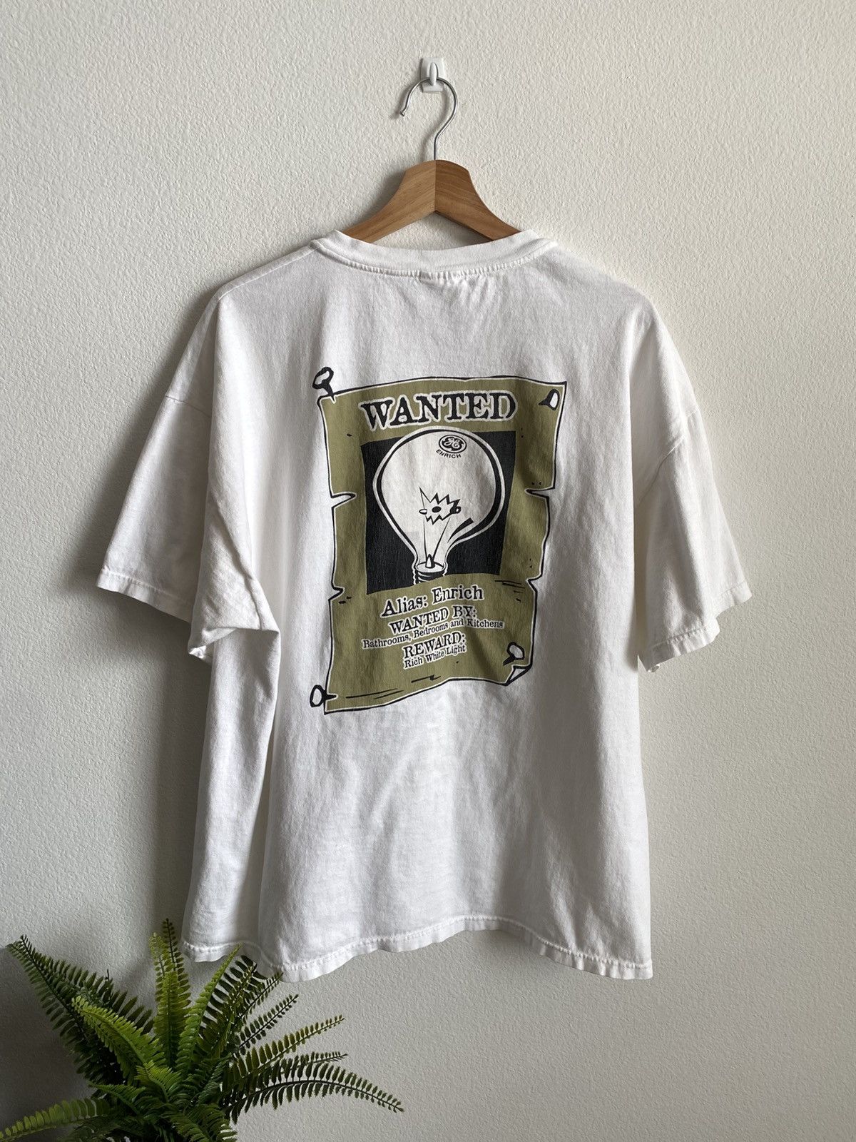 Vintage Vintage Hallmark Light Bulb Funny Tee Size US XXL / EU 58 / 5 - 1 Thumbnail