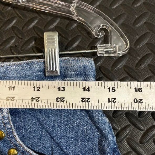 Vintage VINTAGE CHIC Denim Shorts 14W Plus Size High Waist Studded Leopard Distressed Blue Shorts CHIC Mens Womens Girls Boys Size 36" / US 14 / IT 50 - 5 Thumbnail
