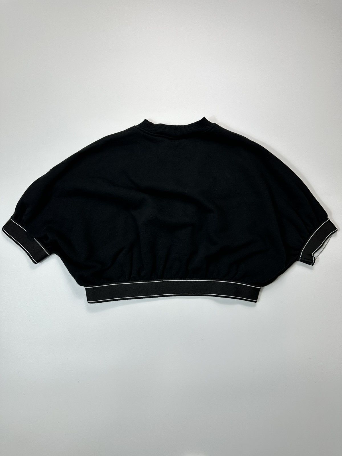 Prada Prada Cropped Top Black Size L / US 10 / IT 46 - 2 Thumbnail