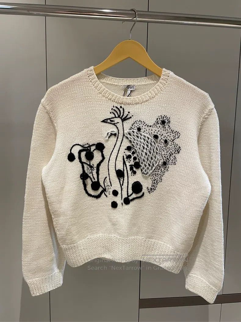 Loewe LOEWE Ivory Black Peacock Embroidered Cashmere Round Neck Size L / US 10 / IT 46 - 3 Thumbnail