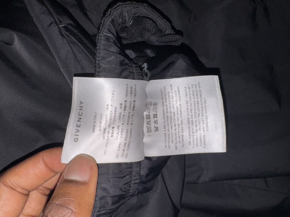 Givenchy Givenchy hardware clasp shorts Size US 44 / EU 60 - 6 Thumbnail