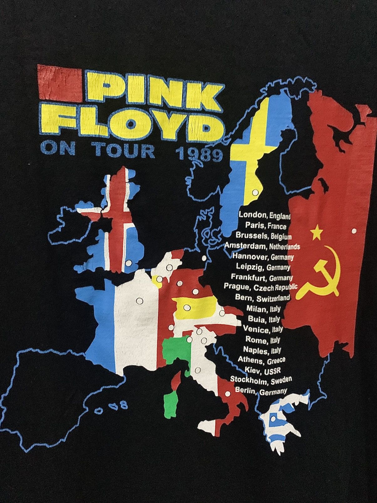 Band Tees Pink Floyd 1989 "Delicate Sound of Thunder" Europe Tour Tee Size US L / EU 52-54 / 3 - 9 Thumbnail